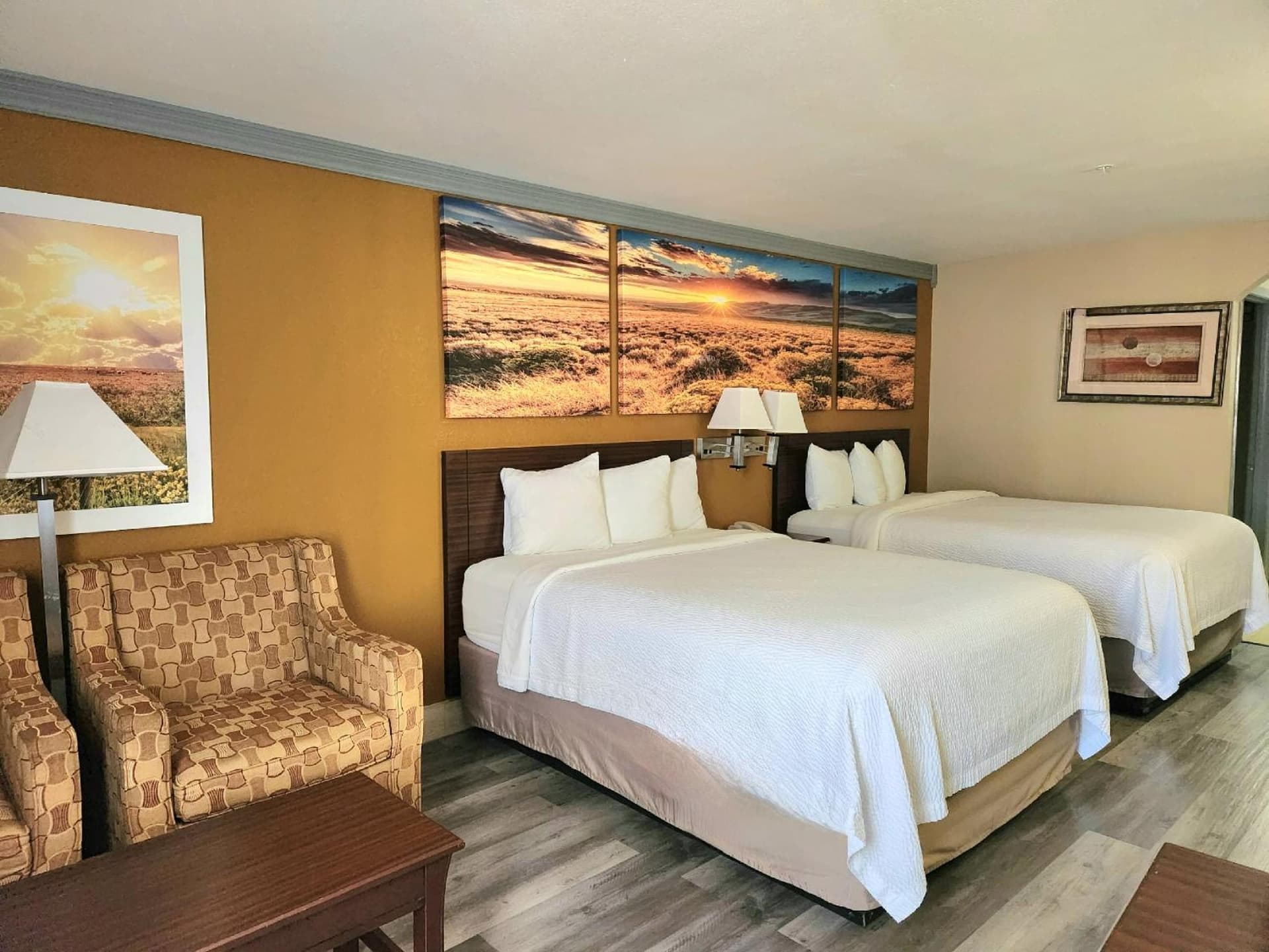 Days Inn by Wyndham Rosenberg gallery photo in Rosenberg, TX — image 4