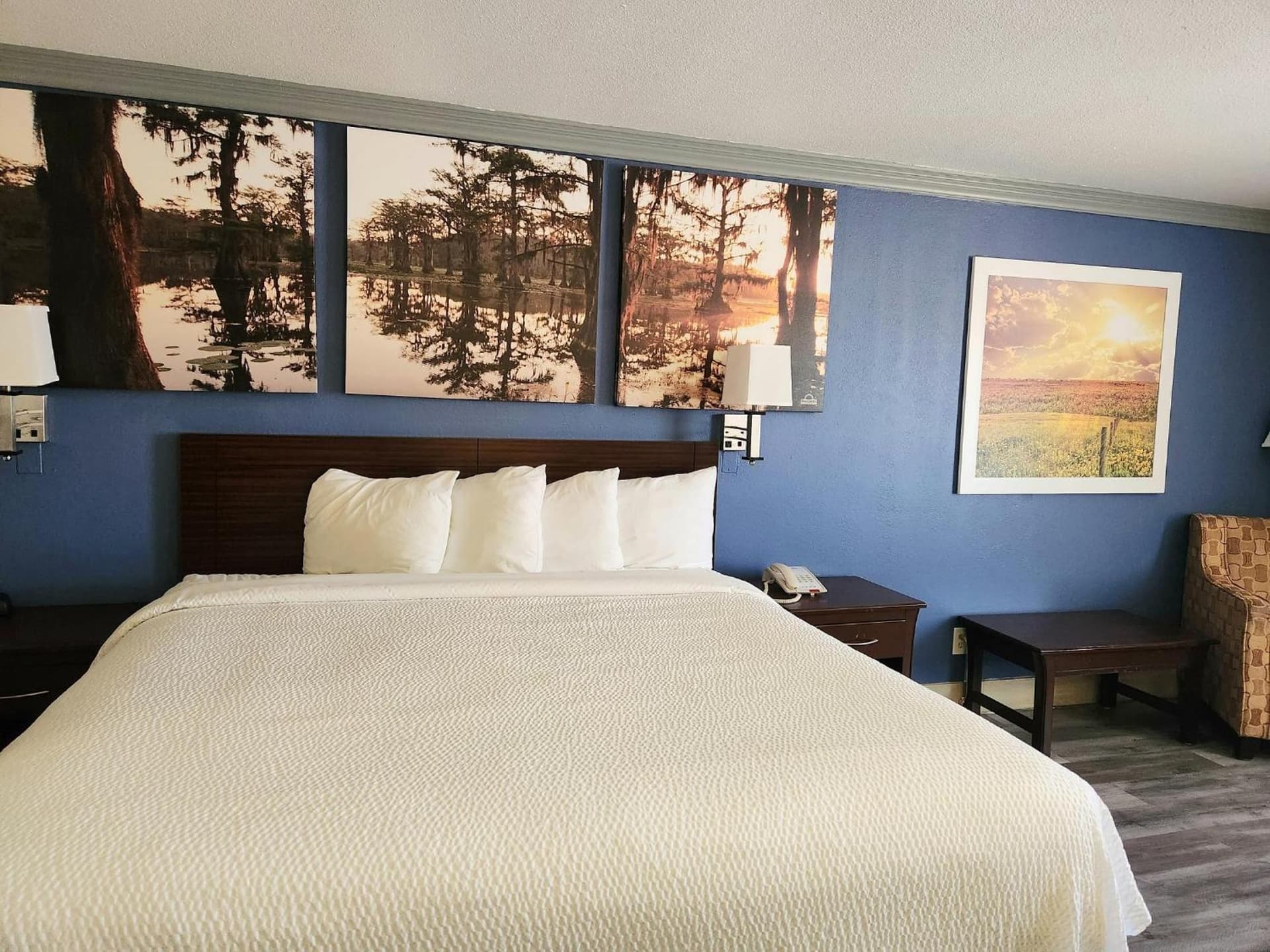 Days Inn by Wyndham Rosenberg gallery photo in Rosenberg, TX — image 11