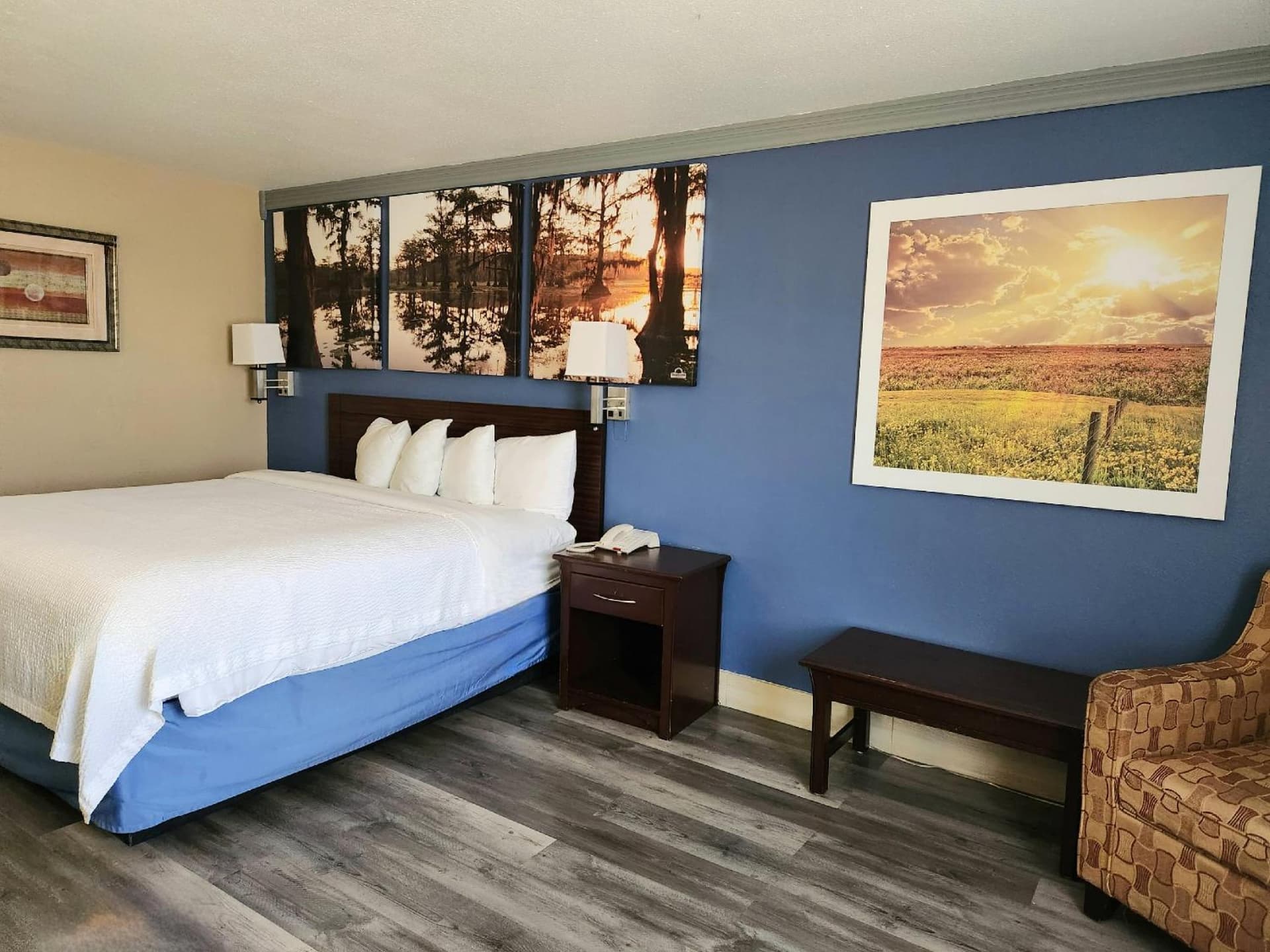 Days Inn by Wyndham Rosenberg gallery photo in Rosenberg, TX — image 12