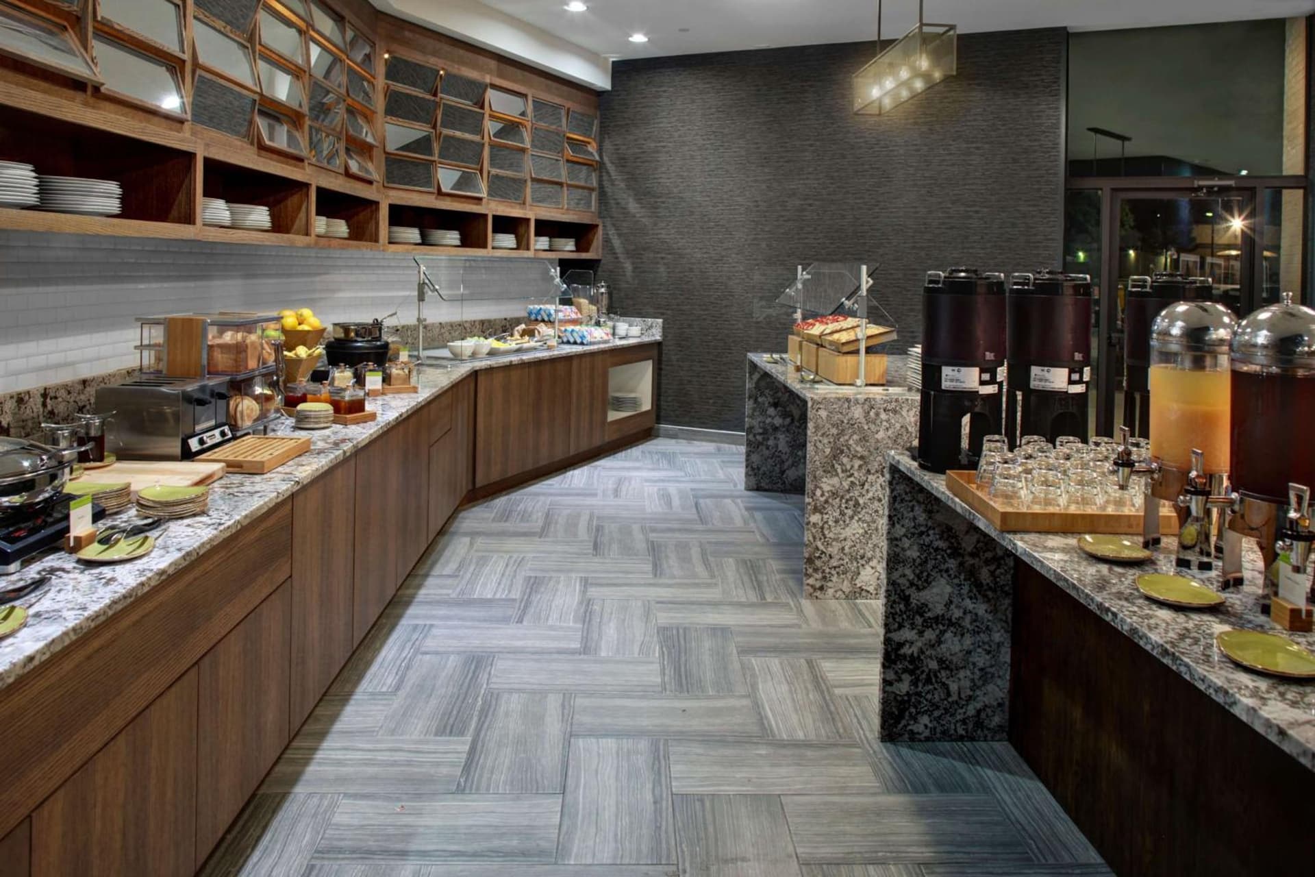 Doubletree by Hilton Arlington DFW South gallery photo in Arlington, TX — image 17