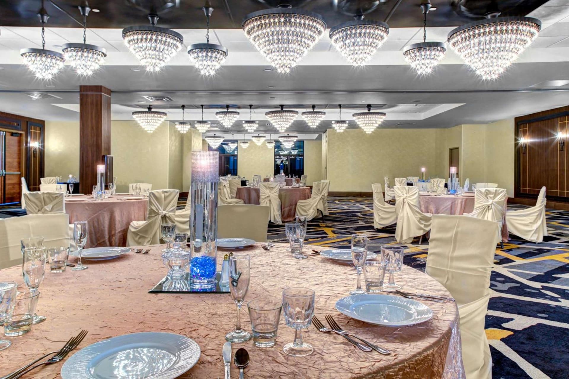 Doubletree by Hilton Arlington DFW South gallery photo in Arlington, TX — image 20