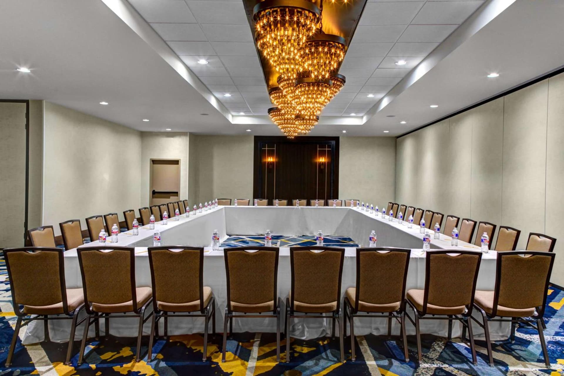 Doubletree by Hilton Arlington DFW South gallery photo in Arlington, TX — image 12