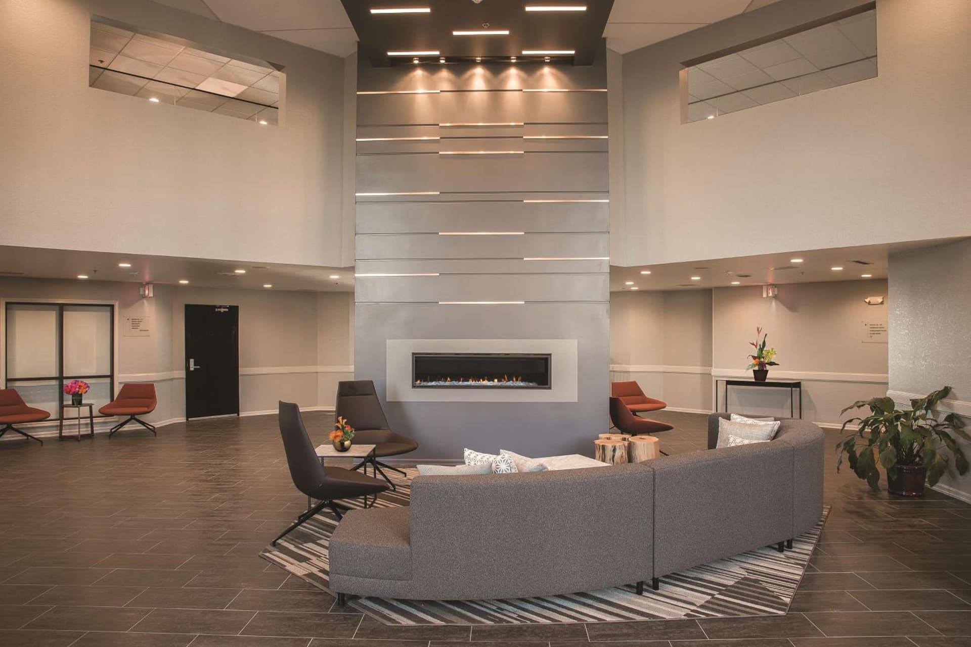 DoubleTree by Hilton Racine Harbourwalk gallery photo in Racine, WI — image 27