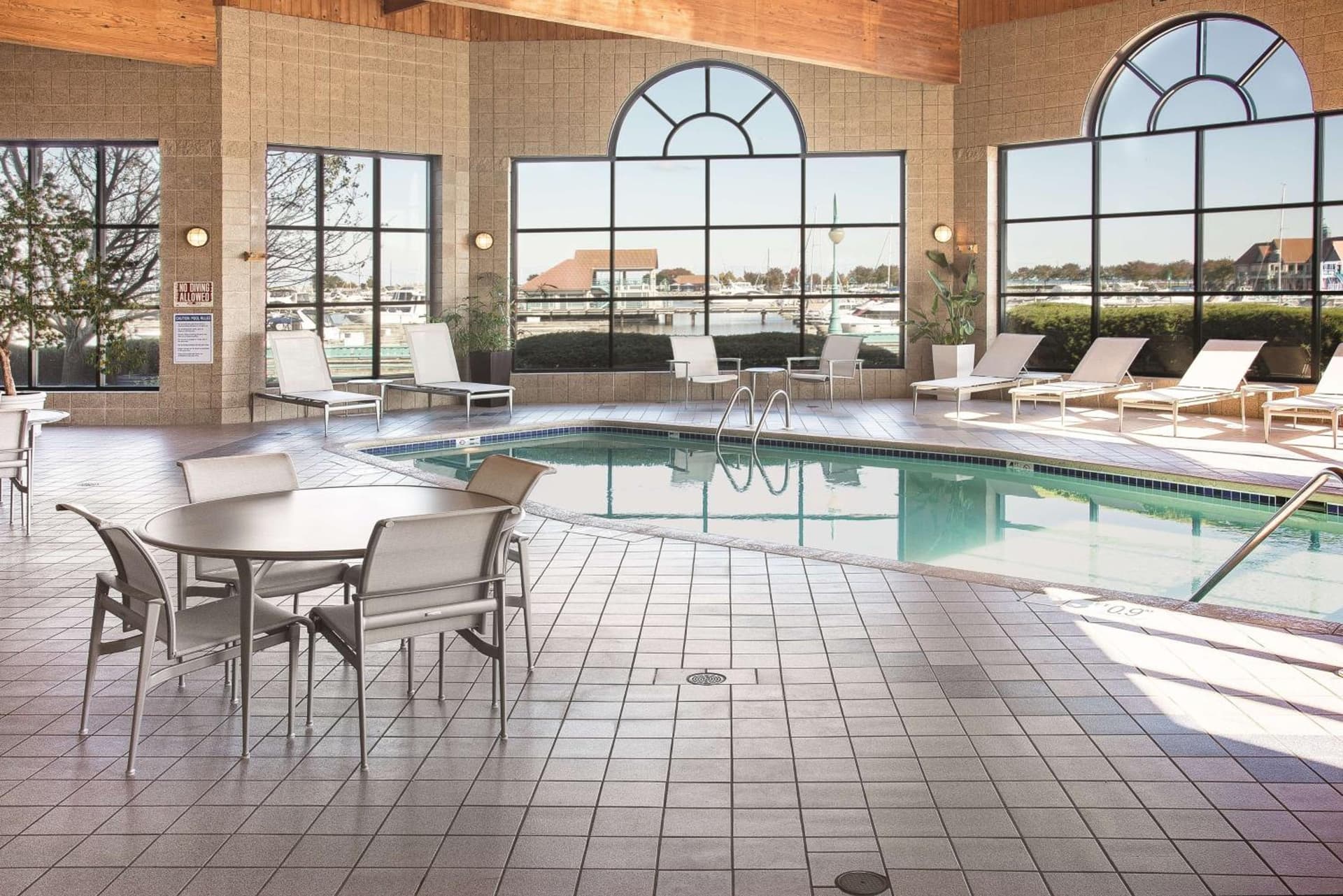 DoubleTree by Hilton Racine Harbourwalk gallery photo in Racine, WI — image 65
