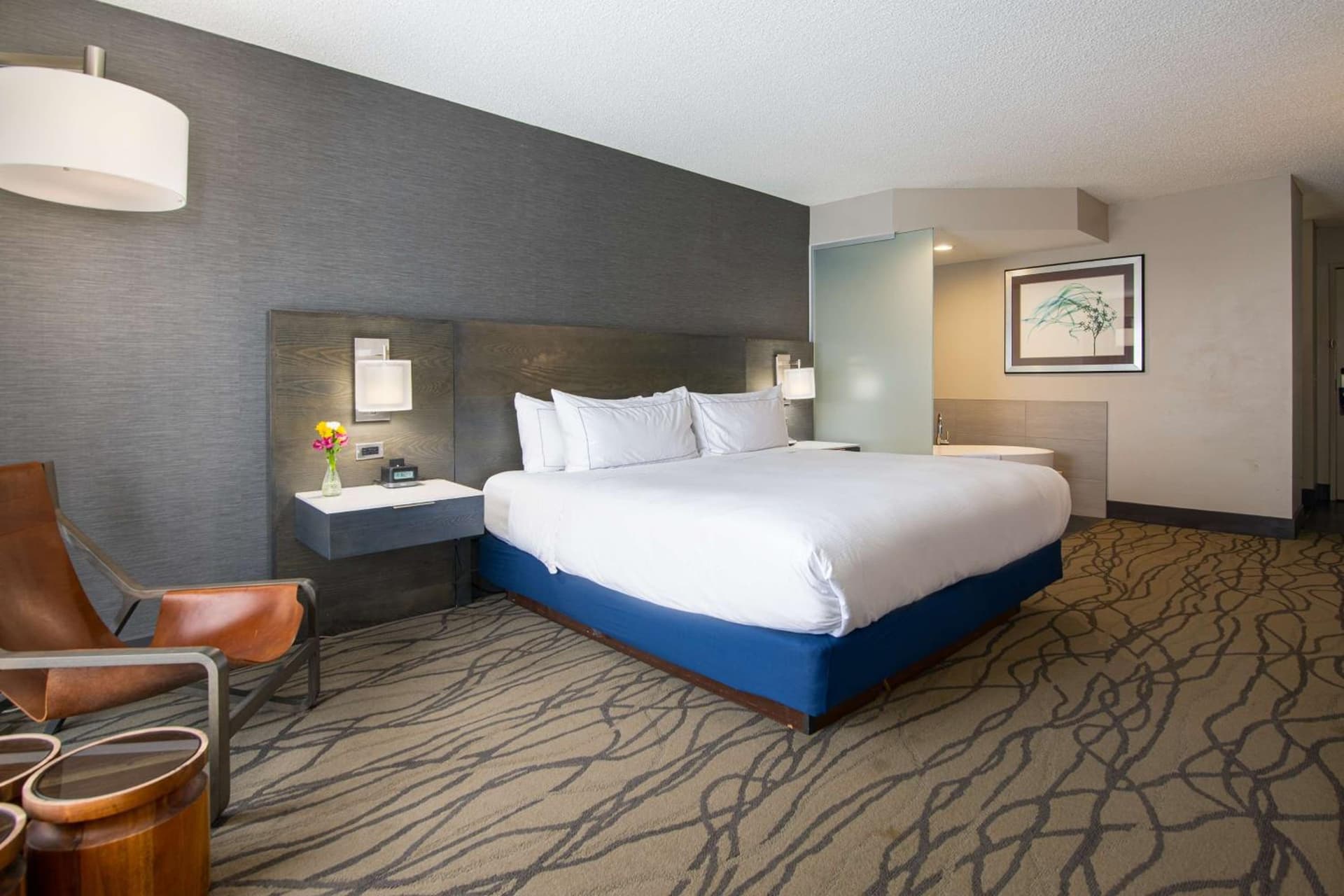 DoubleTree by Hilton Racine Harbourwalk gallery photo in Racine, WI — image 16