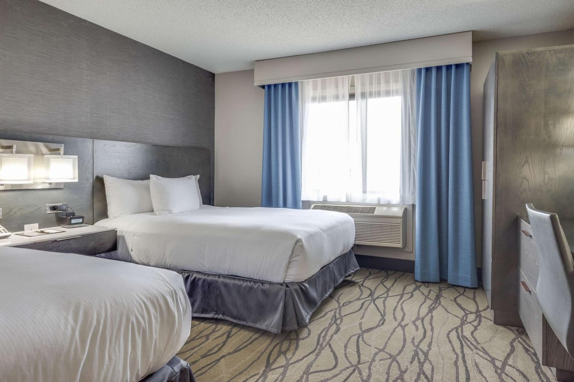 DoubleTree by Hilton Racine Harbourwalk gallery photo in Racine, WI — image 49