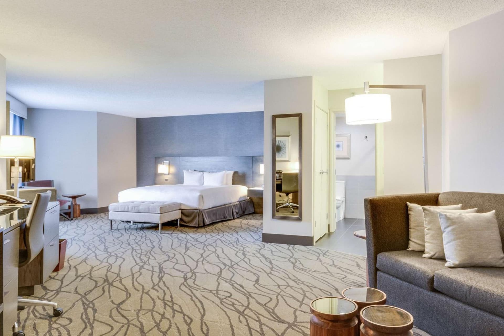 DoubleTree by Hilton Racine Harbourwalk gallery photo in Racine, WI — image 21