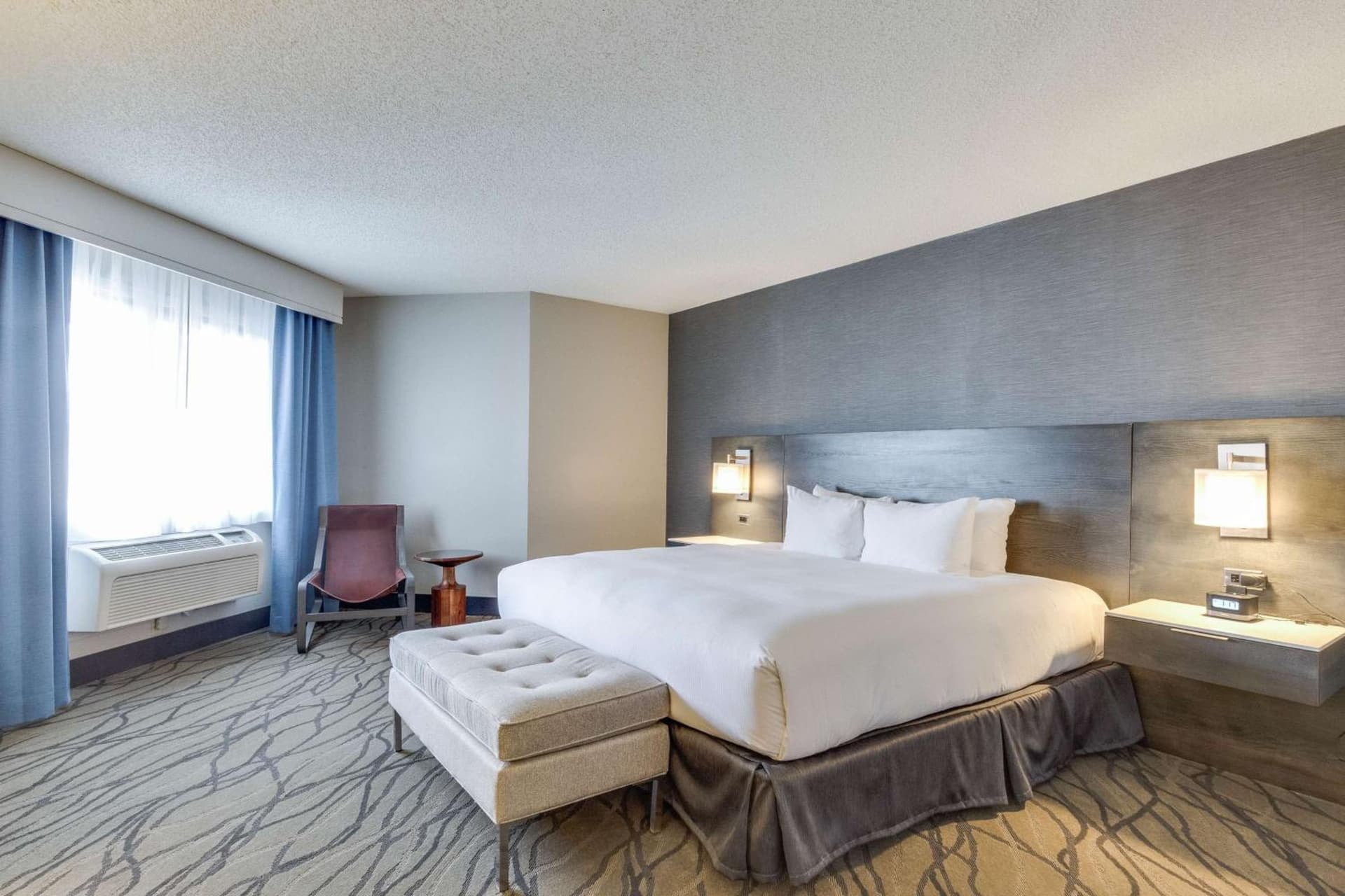 DoubleTree by Hilton Racine Harbourwalk property views in Racine, WI — gallery photo 3