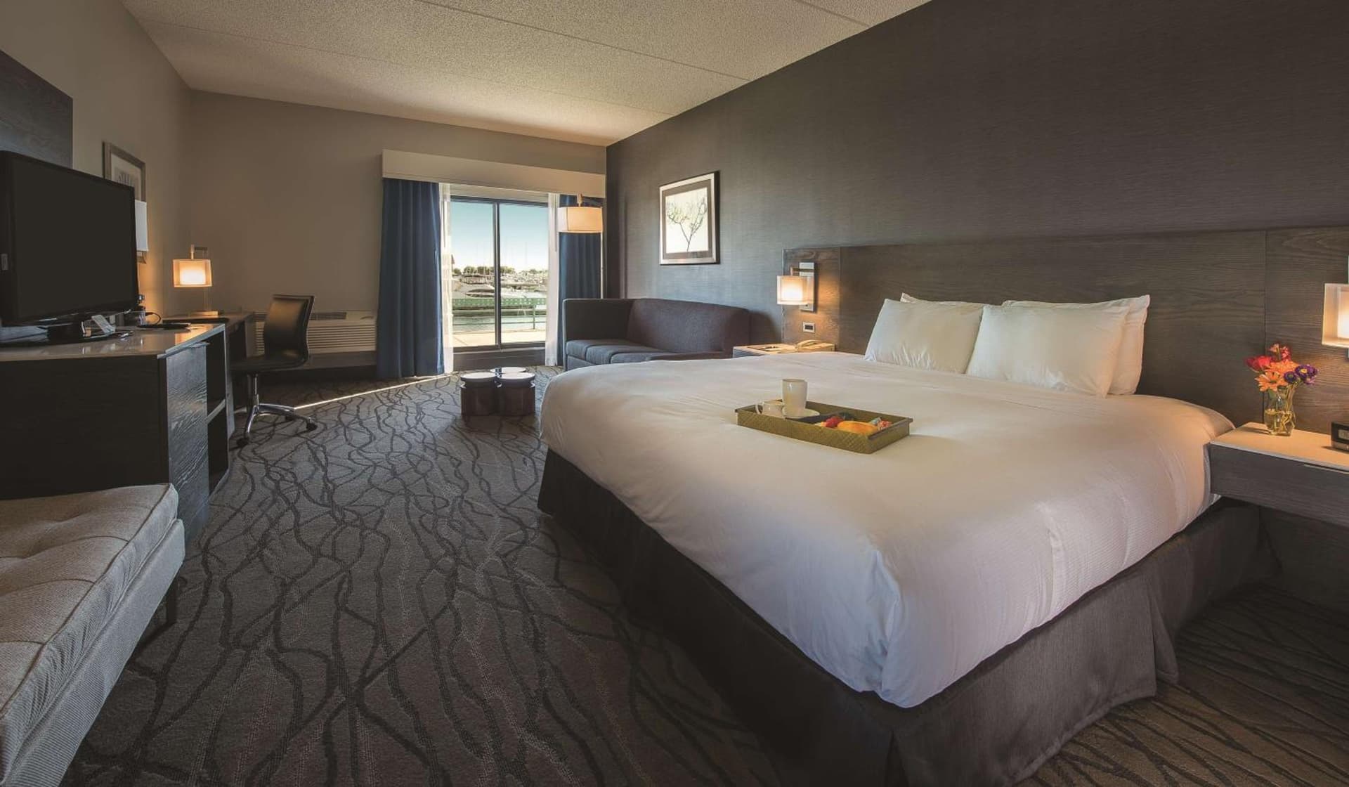 DoubleTree by Hilton Racine Harbourwalk gallery photo in Racine, WI — image 36