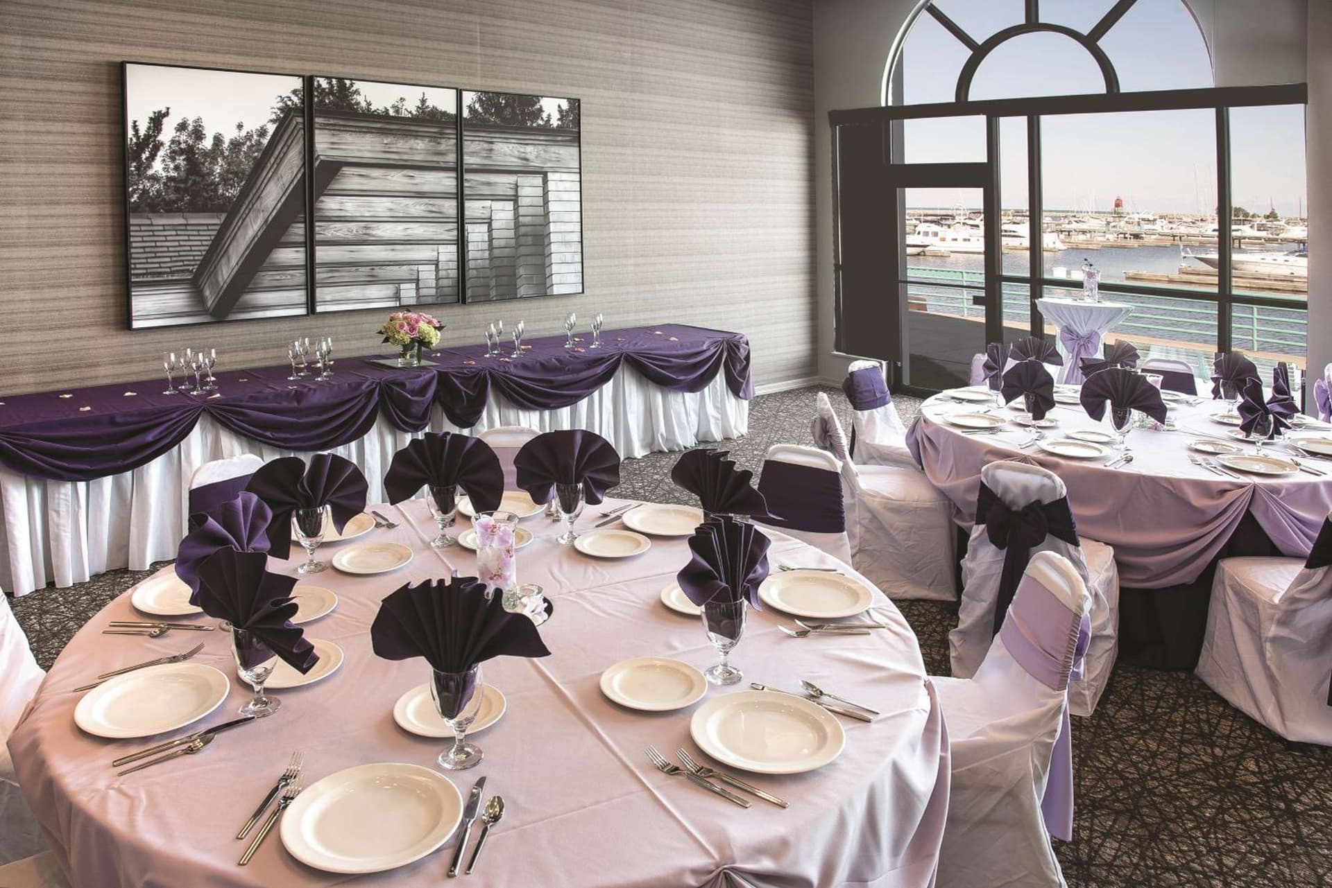 DoubleTree by Hilton Racine Harbourwalk gallery photo in Racine, WI — image 24
