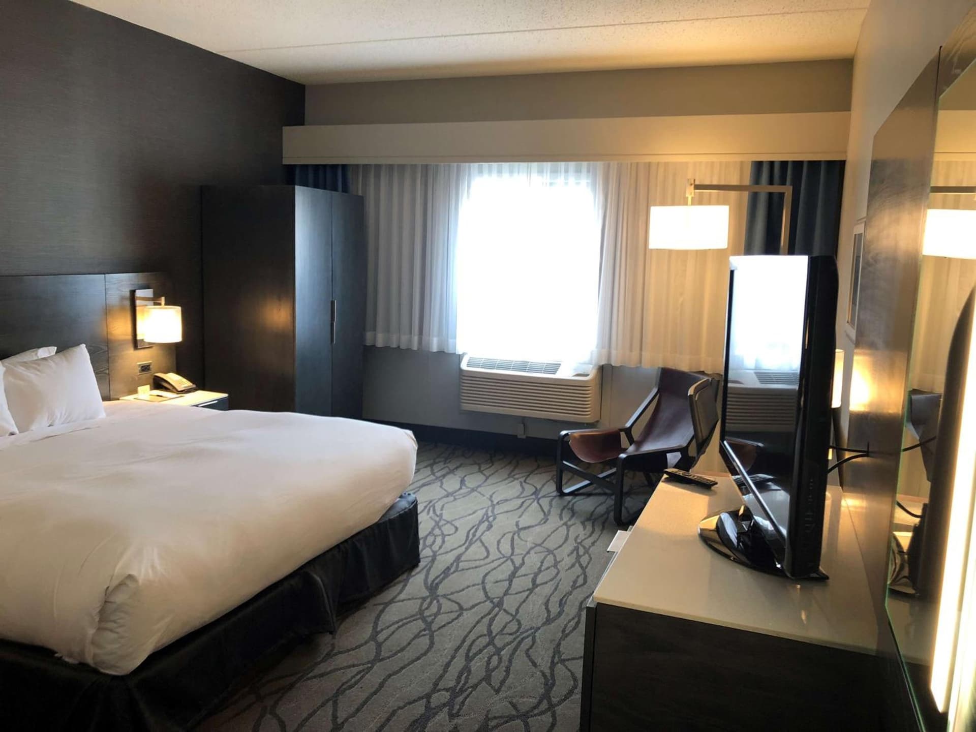 DoubleTree by Hilton Racine Harbourwalk gallery photo in Racine, WI — image 67