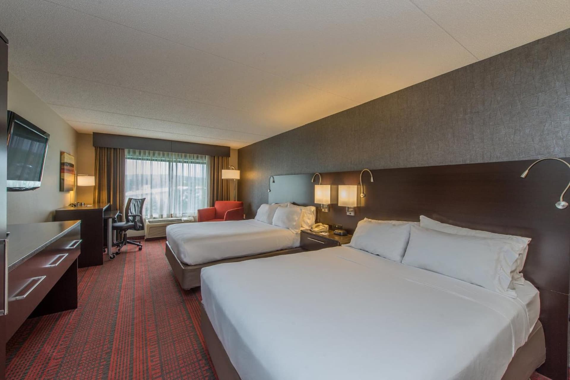 Holiday Inn Express Hotel & Suites Auburn by IHG gallery photo in Auburn — image 12