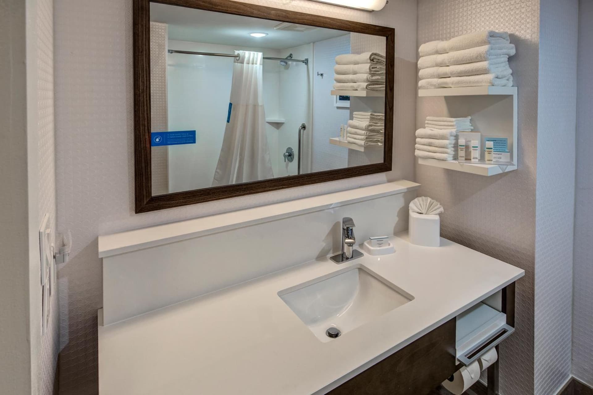 Hampton Inn Orlando-Maingate South gallery photo in Davenport, FL — image 9