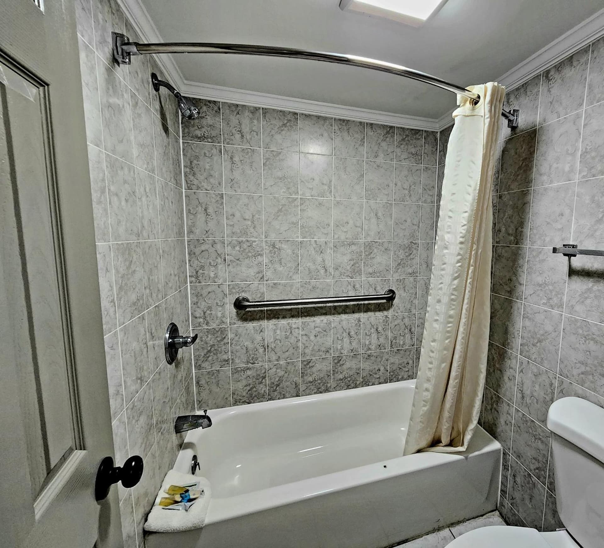Days Inn by Wyndham Slidell gallery photo in Slidell, LA — image 19