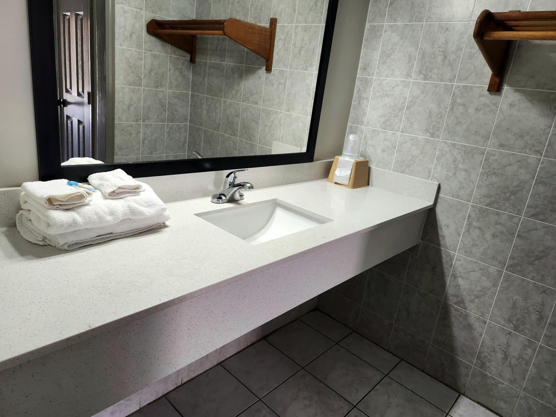 Days Inn by Wyndham Slidell gallery photo in Slidell, LA — image 16