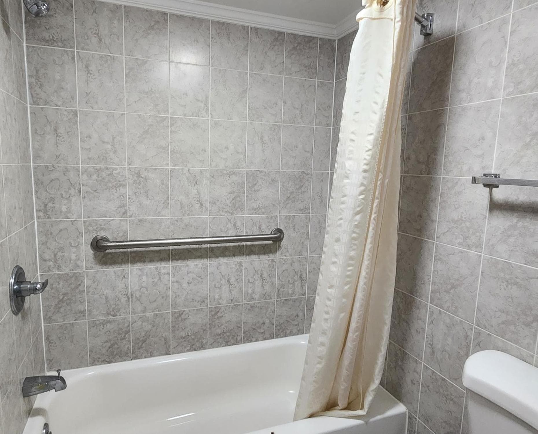 Days Inn by Wyndham Slidell gallery photo in Slidell, LA — image 39