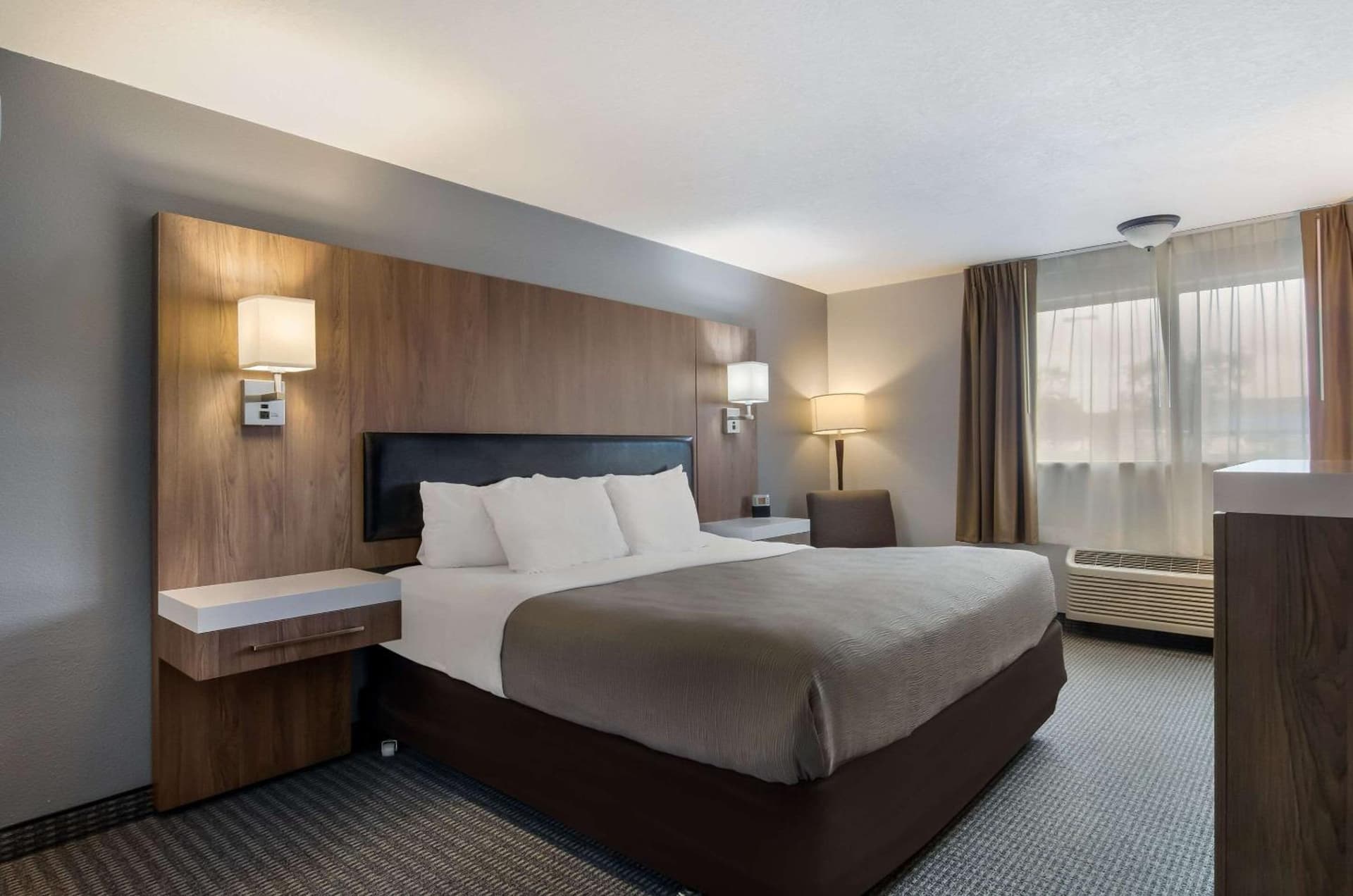 Quality Inn & Suites Silverdale Bangor-Keyport gallery photo in Silverdale, WA — image 6