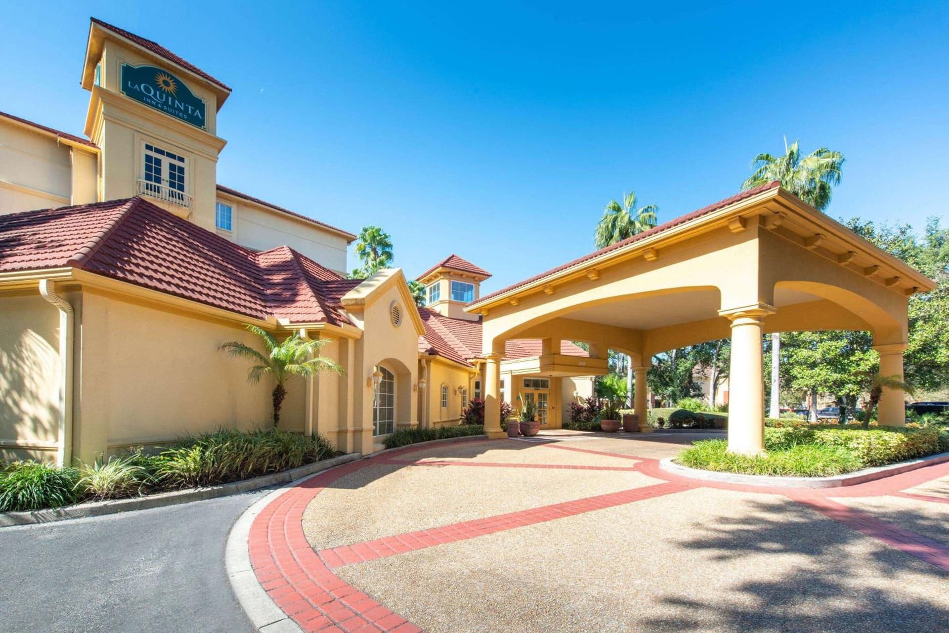 La Quinta by Wyndham Tampa Brandon Regency Park featured exterior or lobby in Brandon, FL — similar hotel