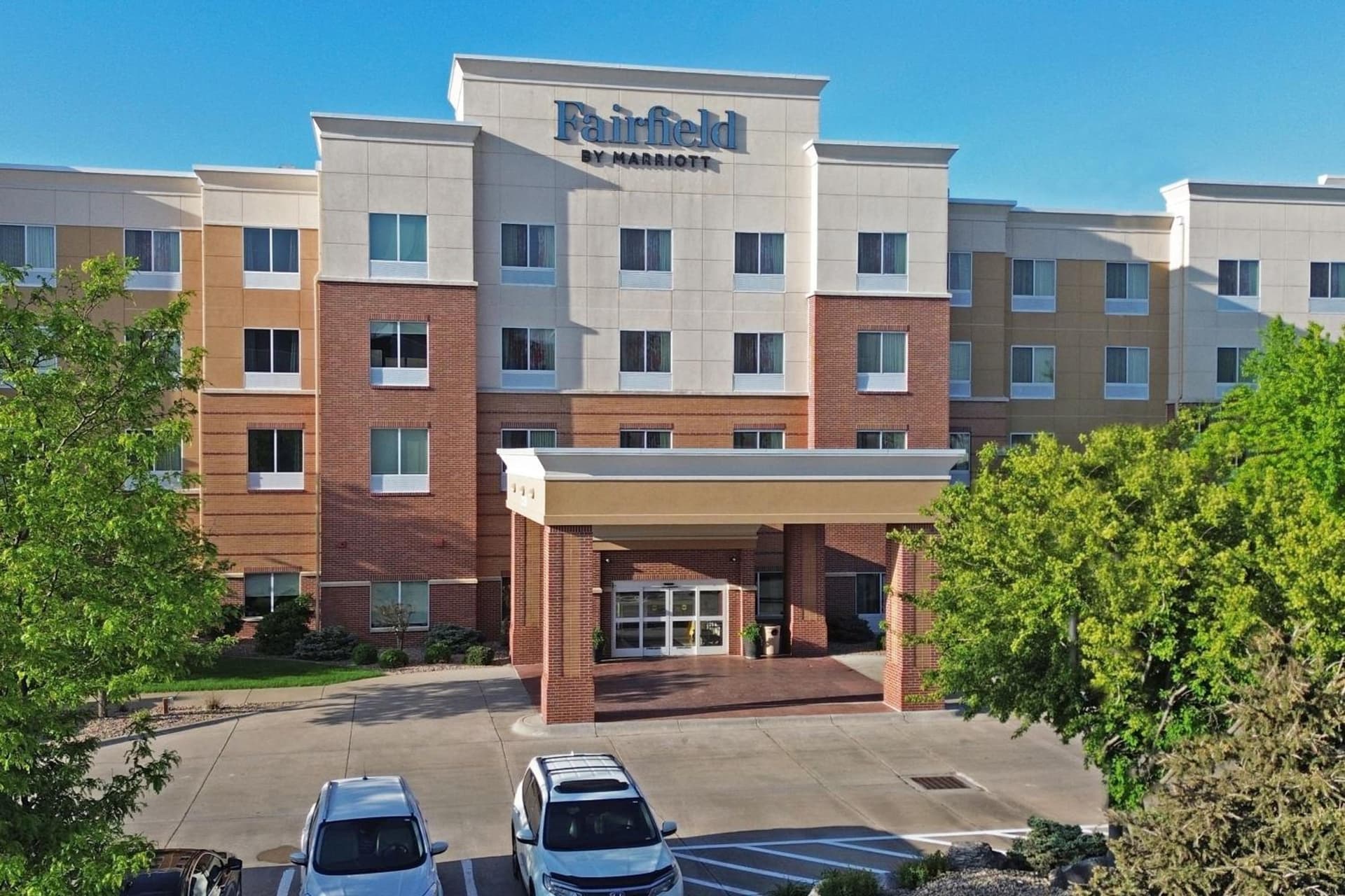 Fairfield Inn & Suites by Marriott Kearney property views in Kearney, NE — gallery photo 3