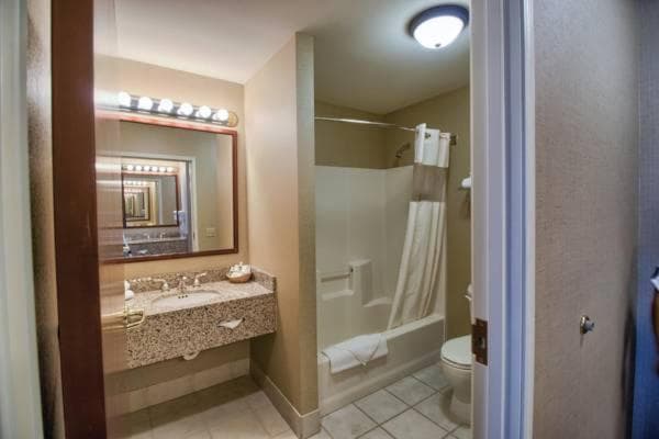 Medallion Inn and Suites gallery photo in Arlington, WA — image 14