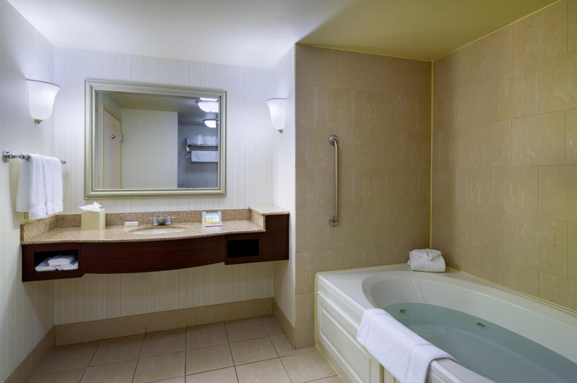 Hilton Garden Inn Hartford South/Glastonbury gallery photo in Glastonbury, CT — image 37