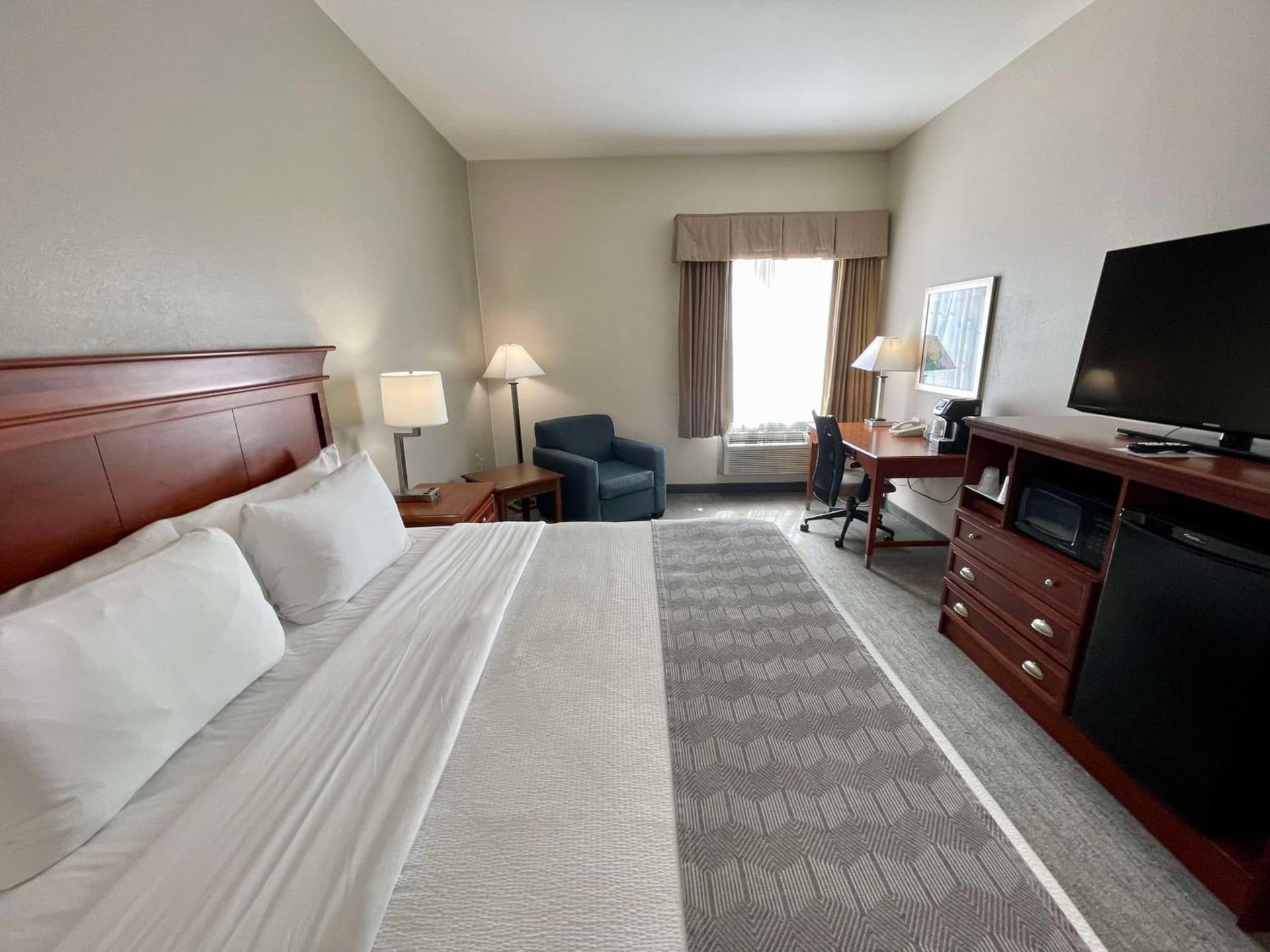 Best Western Plus Executive Hotel & Suites gallery photo in Sulphur, LA — image 13