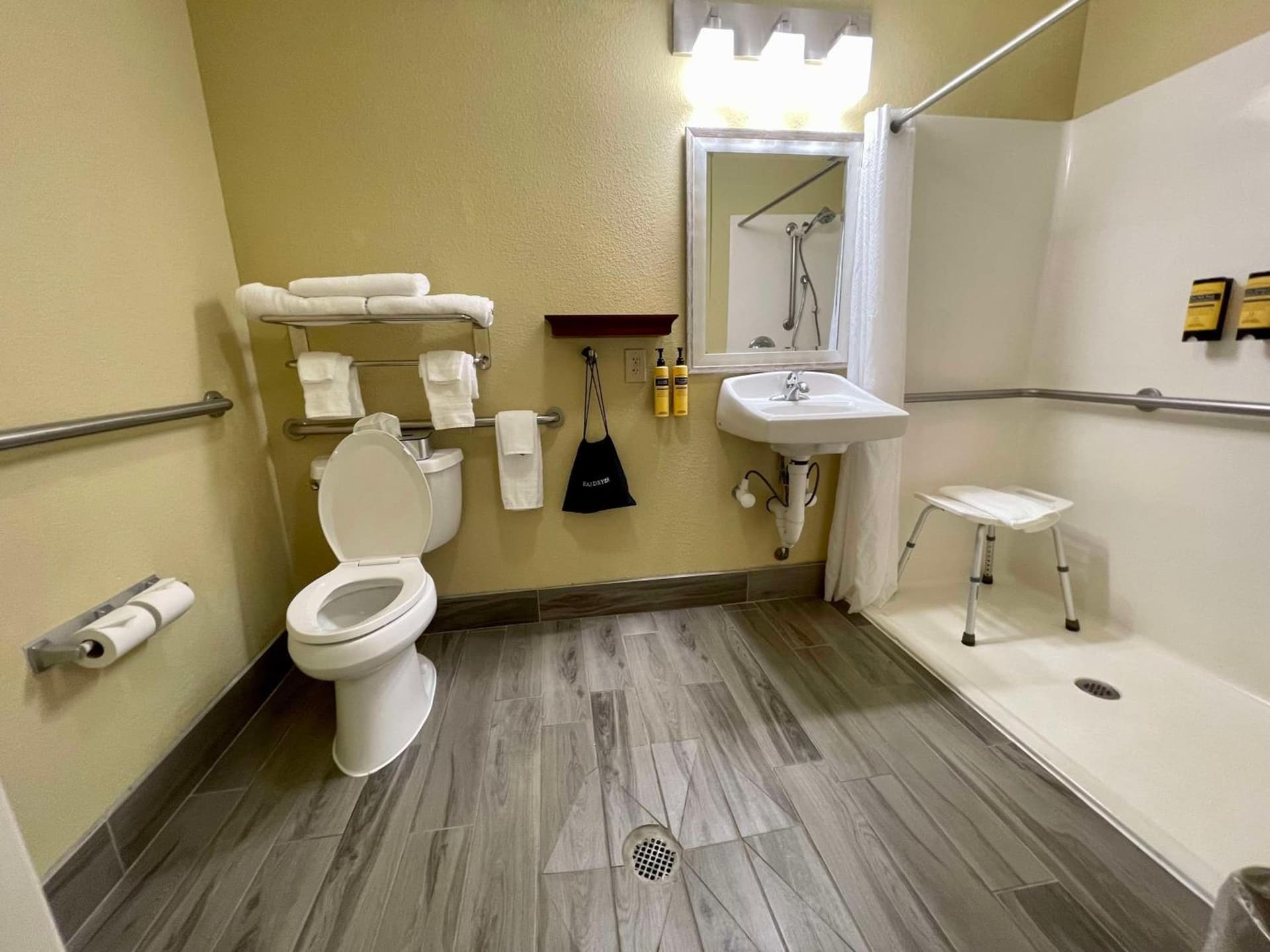 Best Western Plus Executive Hotel & Suites gallery photo in Sulphur, LA — image 16