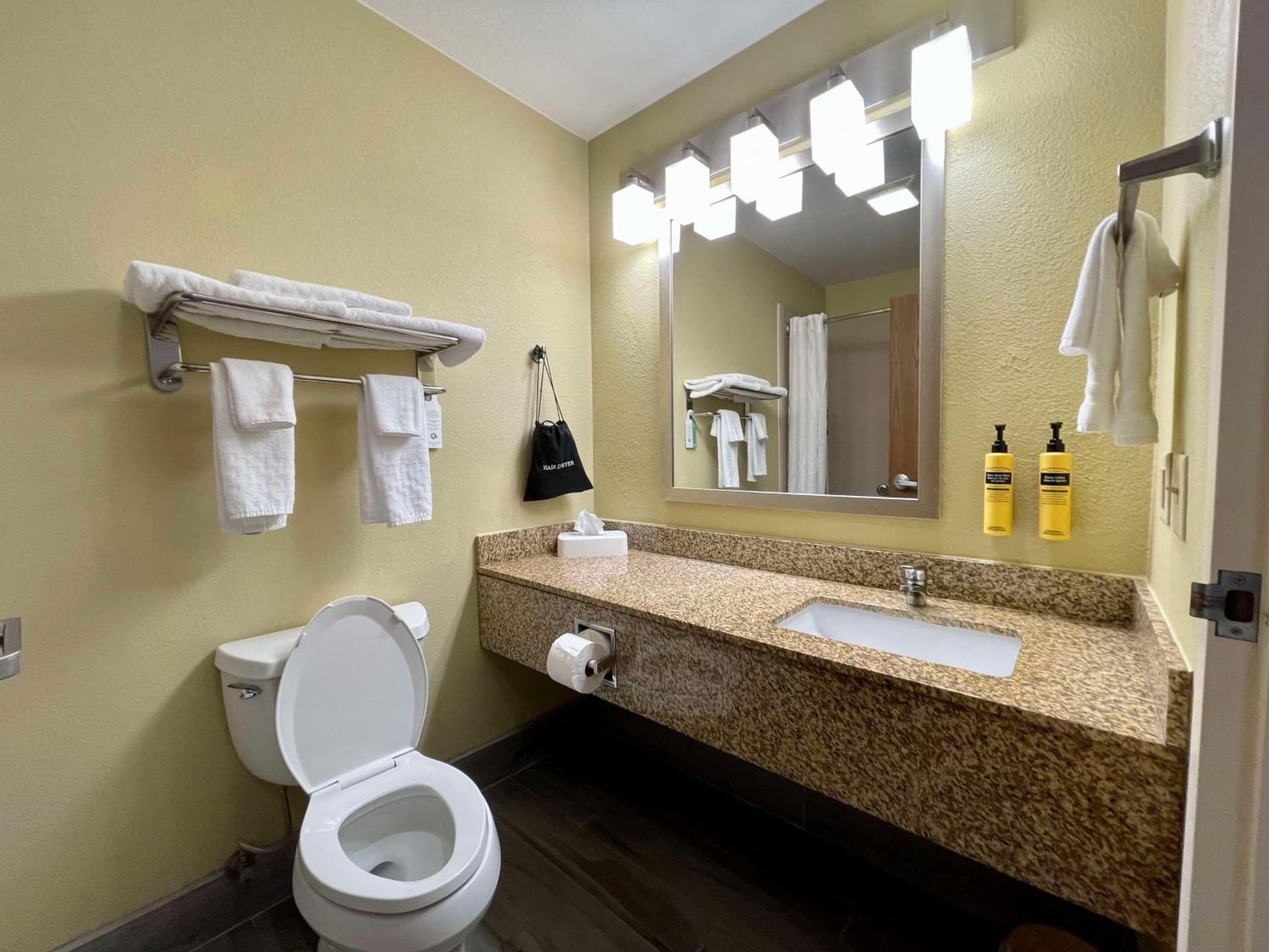 Best Western Plus Executive Hotel & Suites gallery photo in Sulphur, LA — image 14