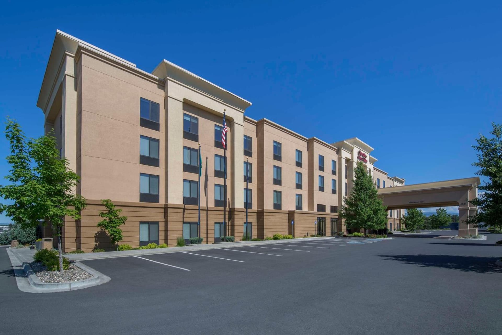 Hampton Inn & Suites by Hilton Walla Walla property views in Walla Walla, WA — gallery photo 3