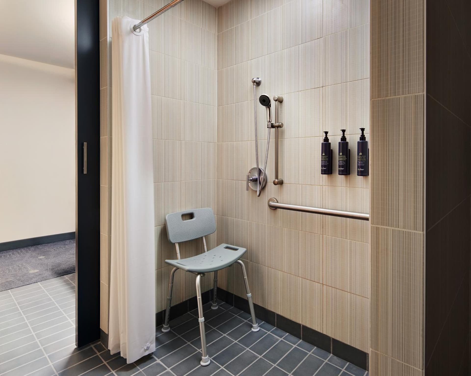 Aloft by Marriott Leawood-Overland Park property views in Overland Park, KS — gallery photo 3