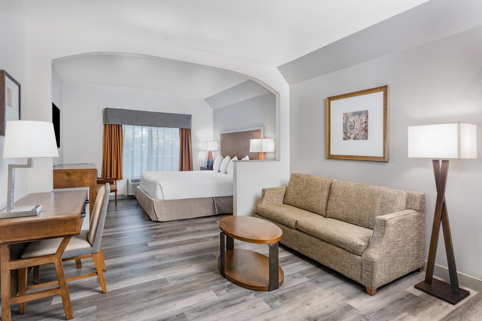 Ramada by Wyndham Bakersfield gallery photo in Bakersfield, CA — image 23