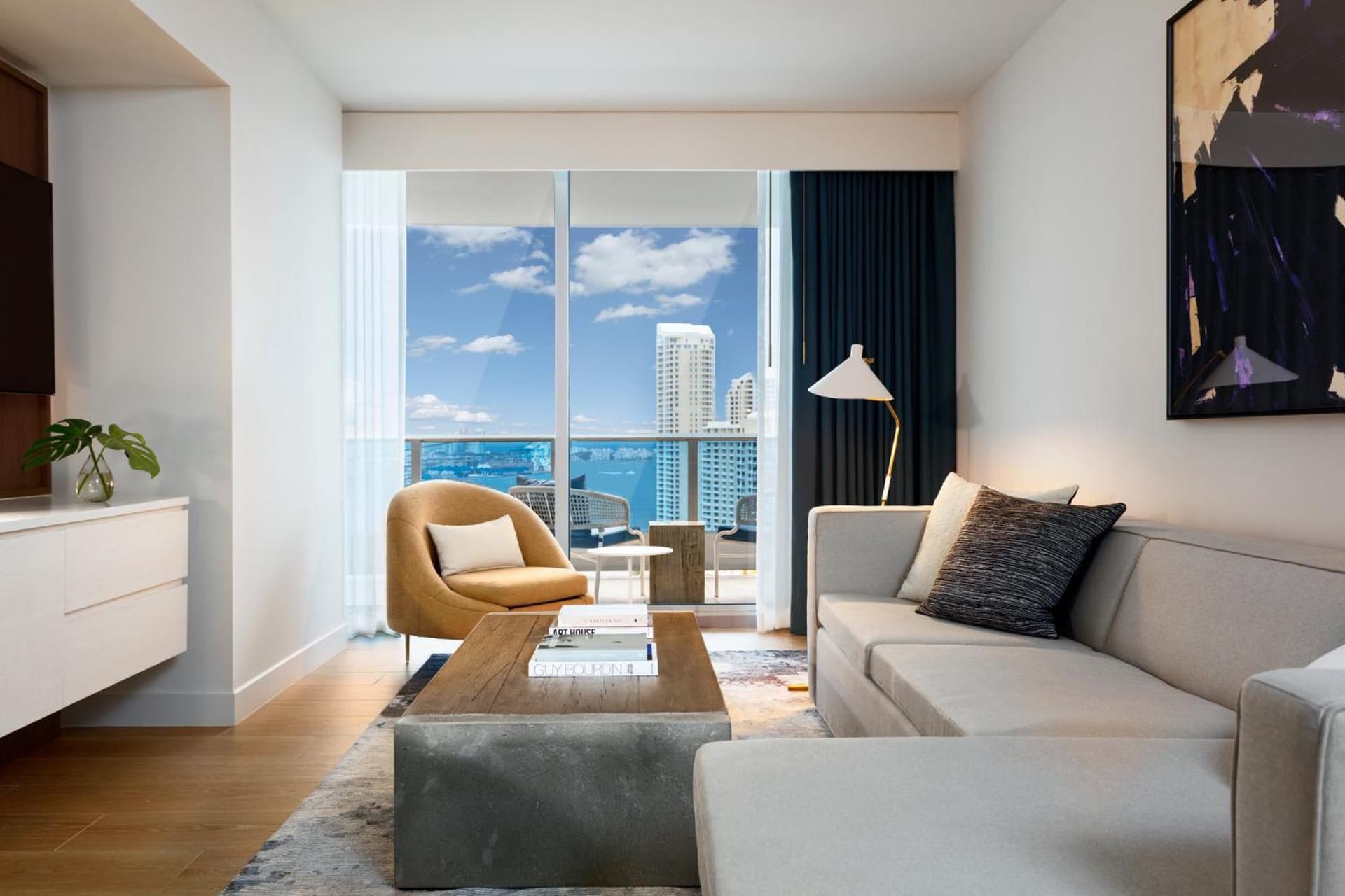 Kimpton EPIC Hotel by IHG gallery photo in Miami, FL — image 4