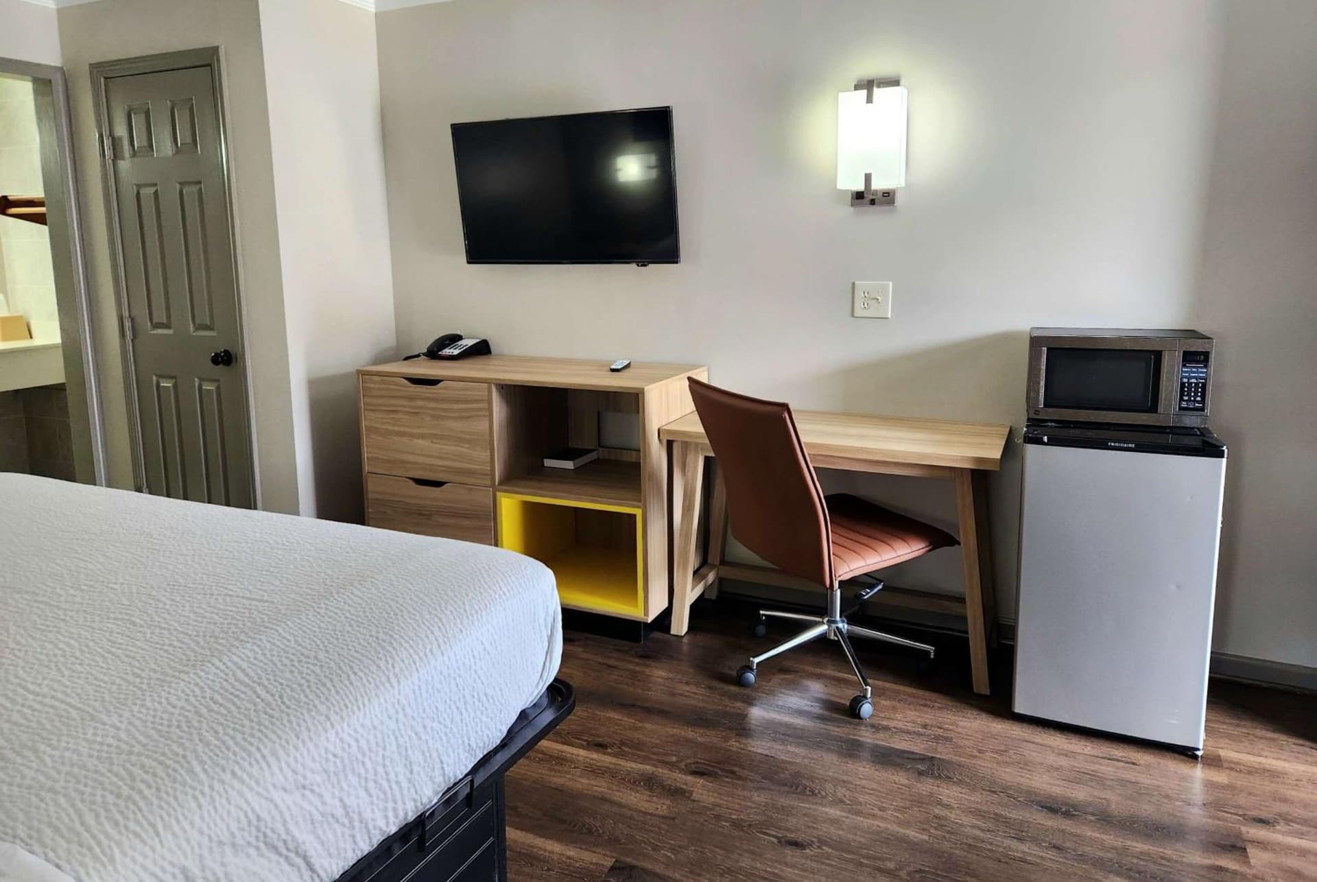 Days Inn by Wyndham Slidell gallery photo in Slidell, LA — image 36