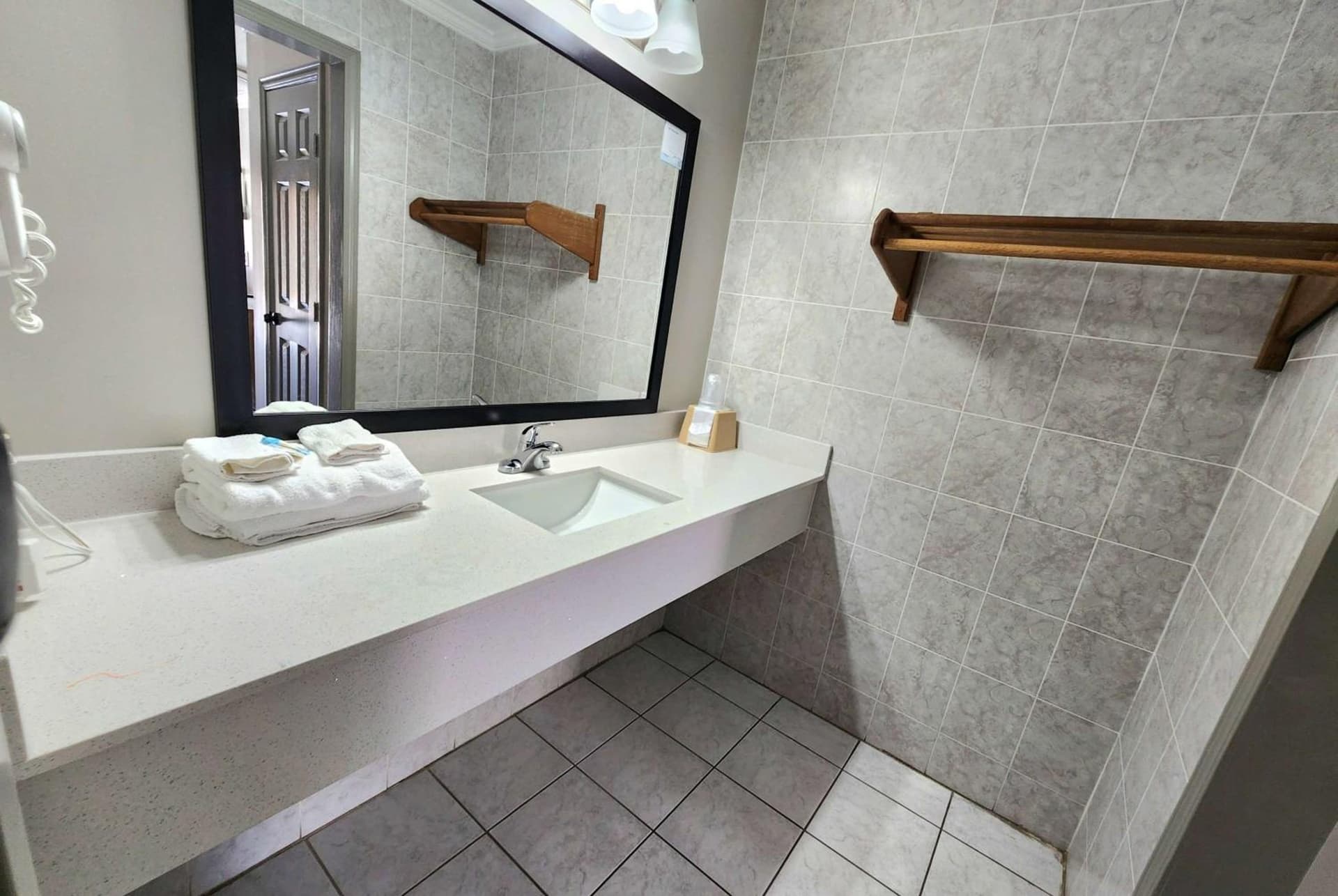 Days Inn by Wyndham Slidell gallery photo in Slidell, LA — image 20