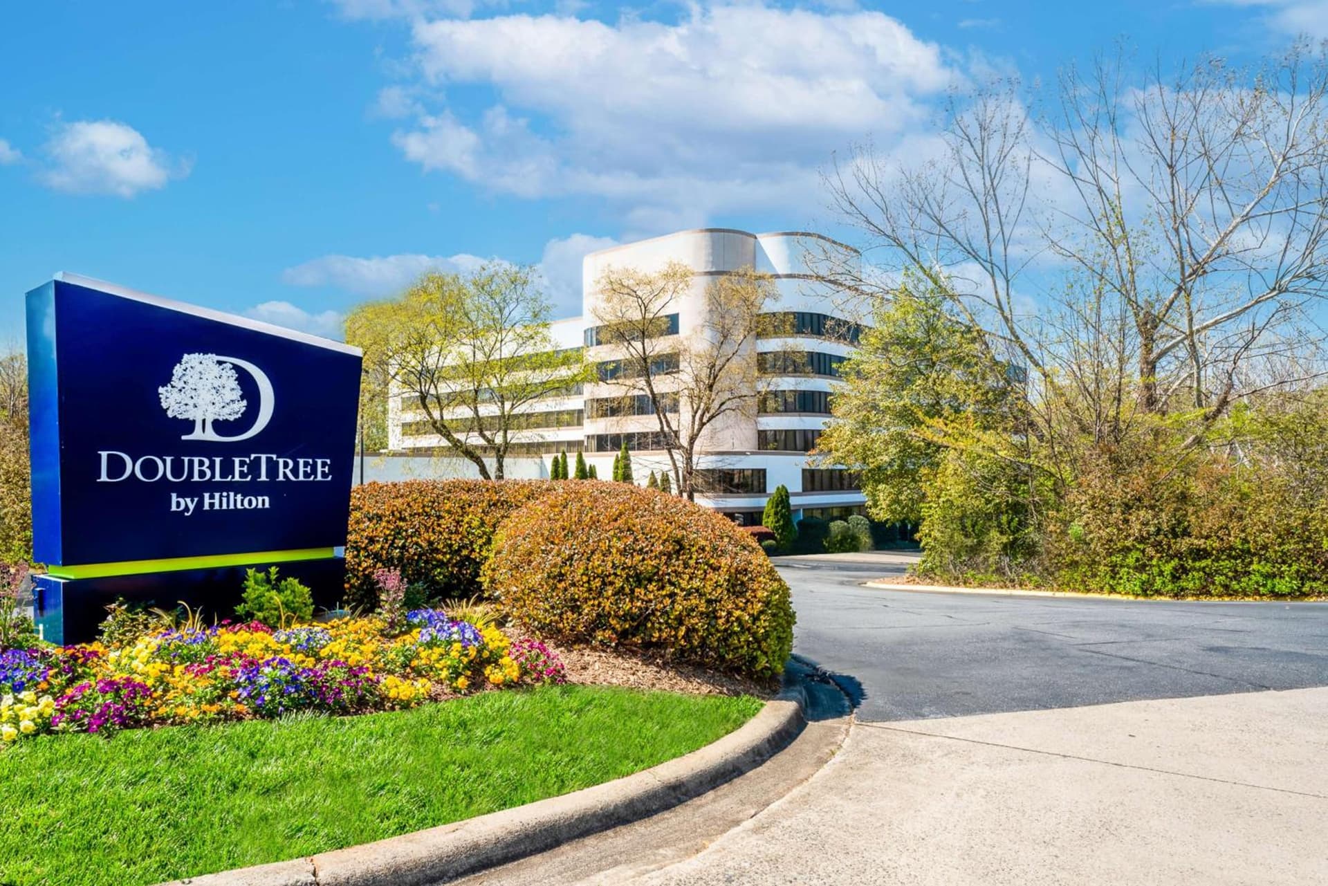 DoubleTree by Hilton South Charlotte Tyvola featured exterior or lobby in Charlotte, NC — similar hotel