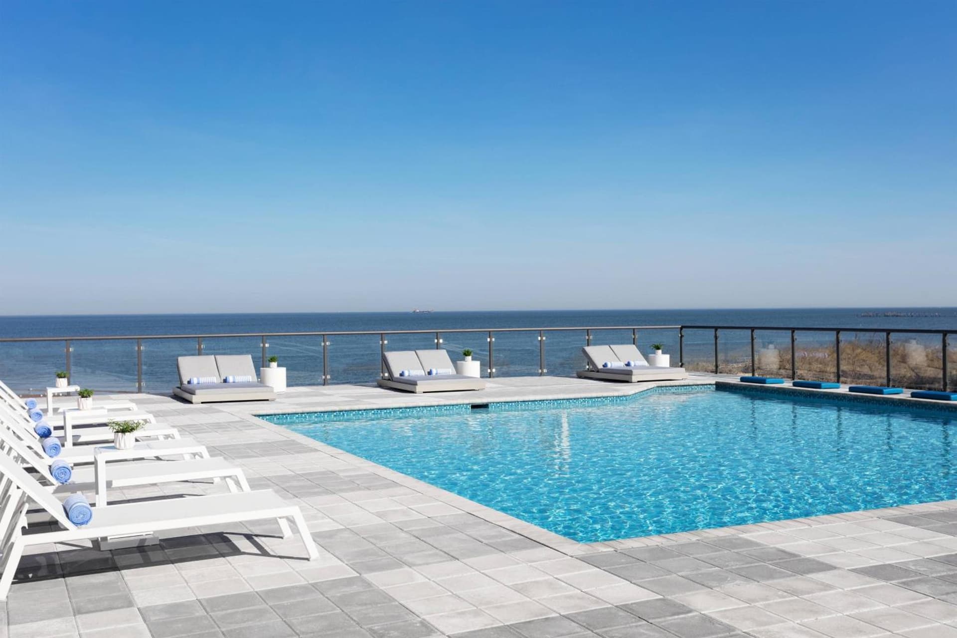 Delta Hotels by Marriott™ Virginia Beach Waterfront Suites interior in Virginia Beach, VA — gallery photo 2