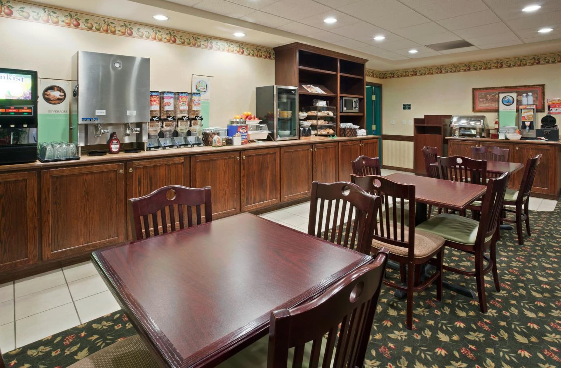 Country Inn & Suites by Radisson, St Cloud East, MN gallery photo in Saint Cloud, MN — image 43