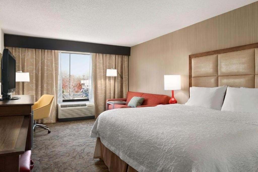 Hampton Inn & Suites Detroit Sterling Heights gallery photo in Sterling Heights, MI — image 22