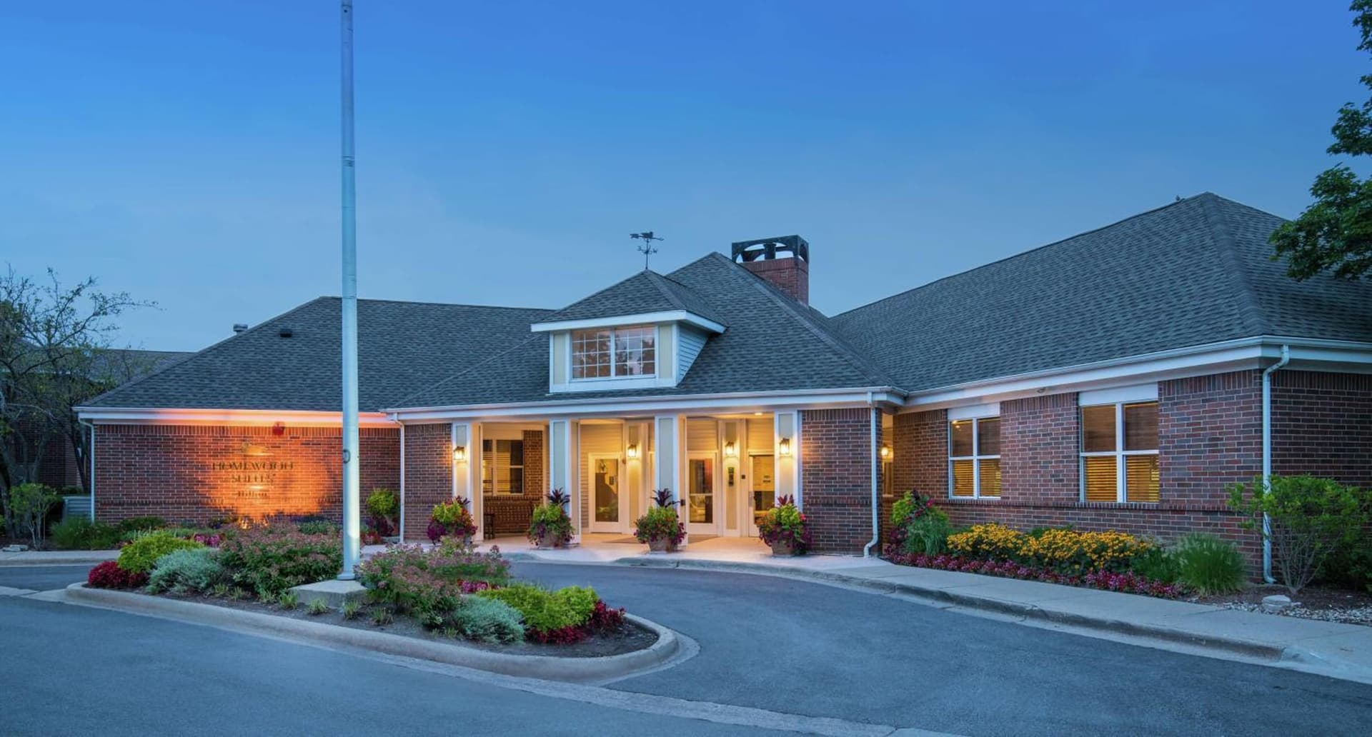 Homewood Suites by Hilton Chicago - Schaumburg featured exterior or lobby in Schaumburg, IL — similar hotel