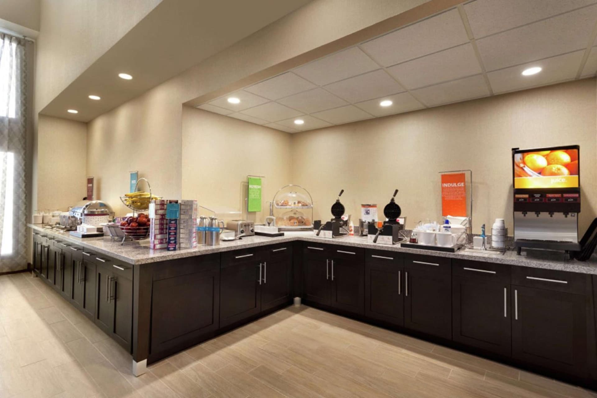 Hampton Inn and Suites Springdale gallery photo in Springdale, AR — image 10