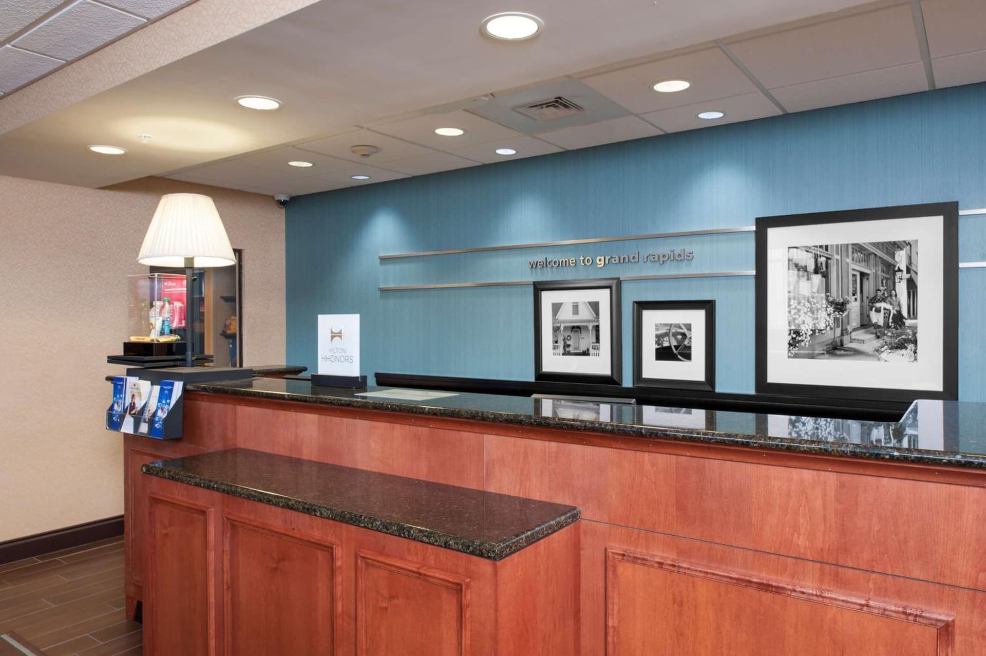 Hampton Inn & Suites Grand Rapids-Airport 28th St interior in Cascade, MI — gallery photo 2