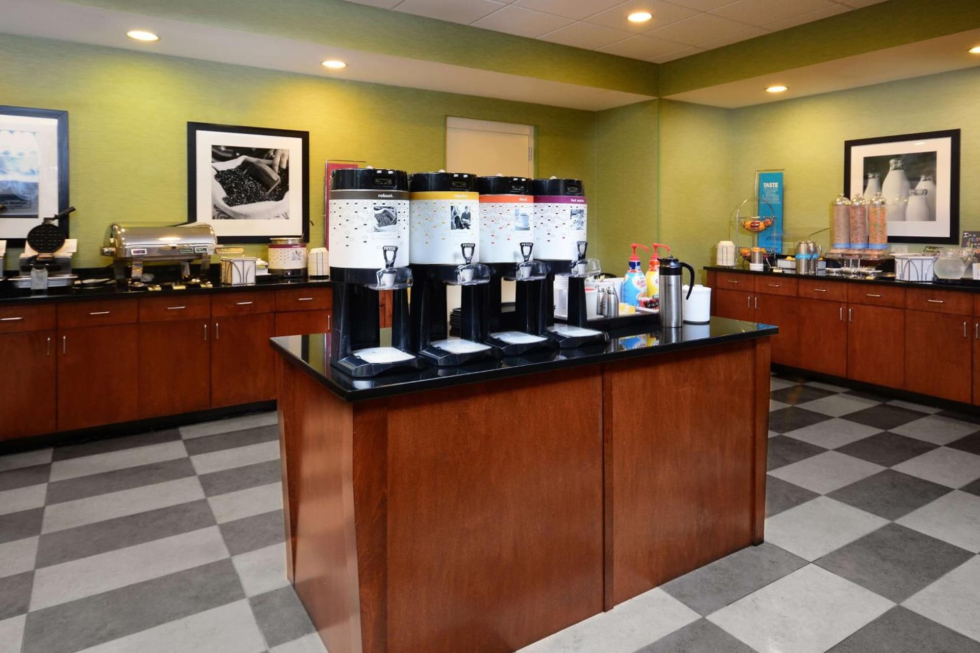 Hampton Inn and Suites Lynchburg gallery photo in Lynchburg, VA — image 20