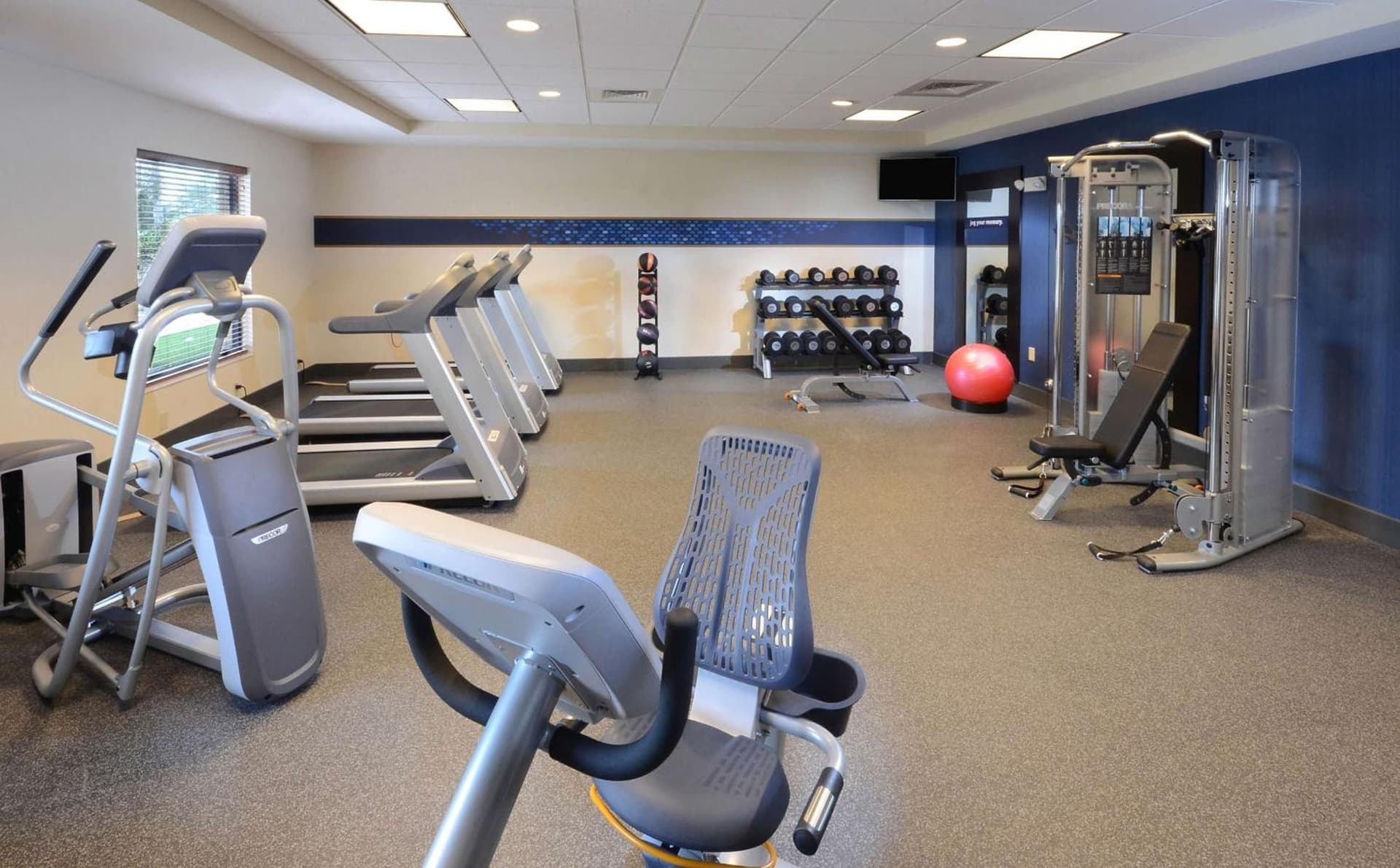 Hampton Inn and Suites Lynchburg gallery photo in Lynchburg, VA — image 50