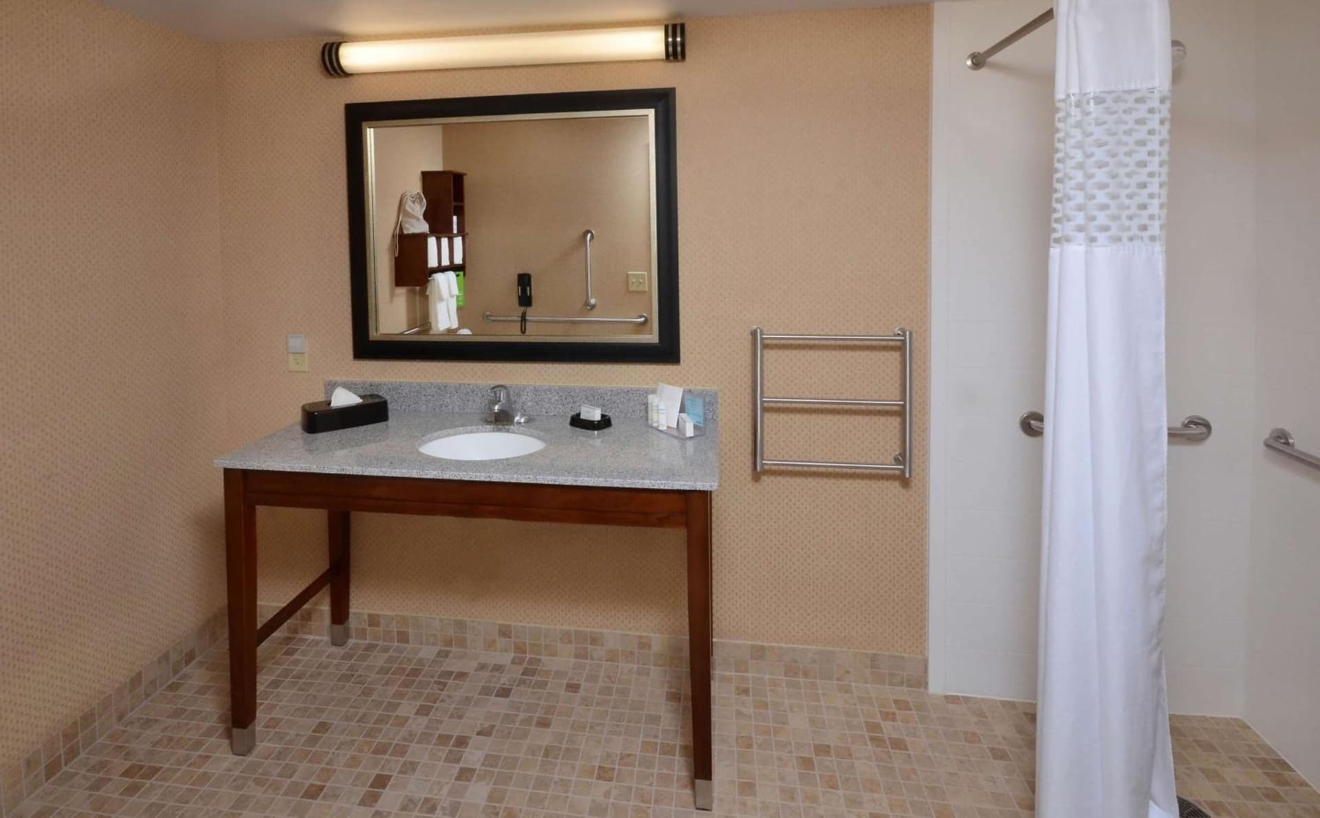 Hampton Inn and Suites Lynchburg gallery photo in Lynchburg, VA — image 26