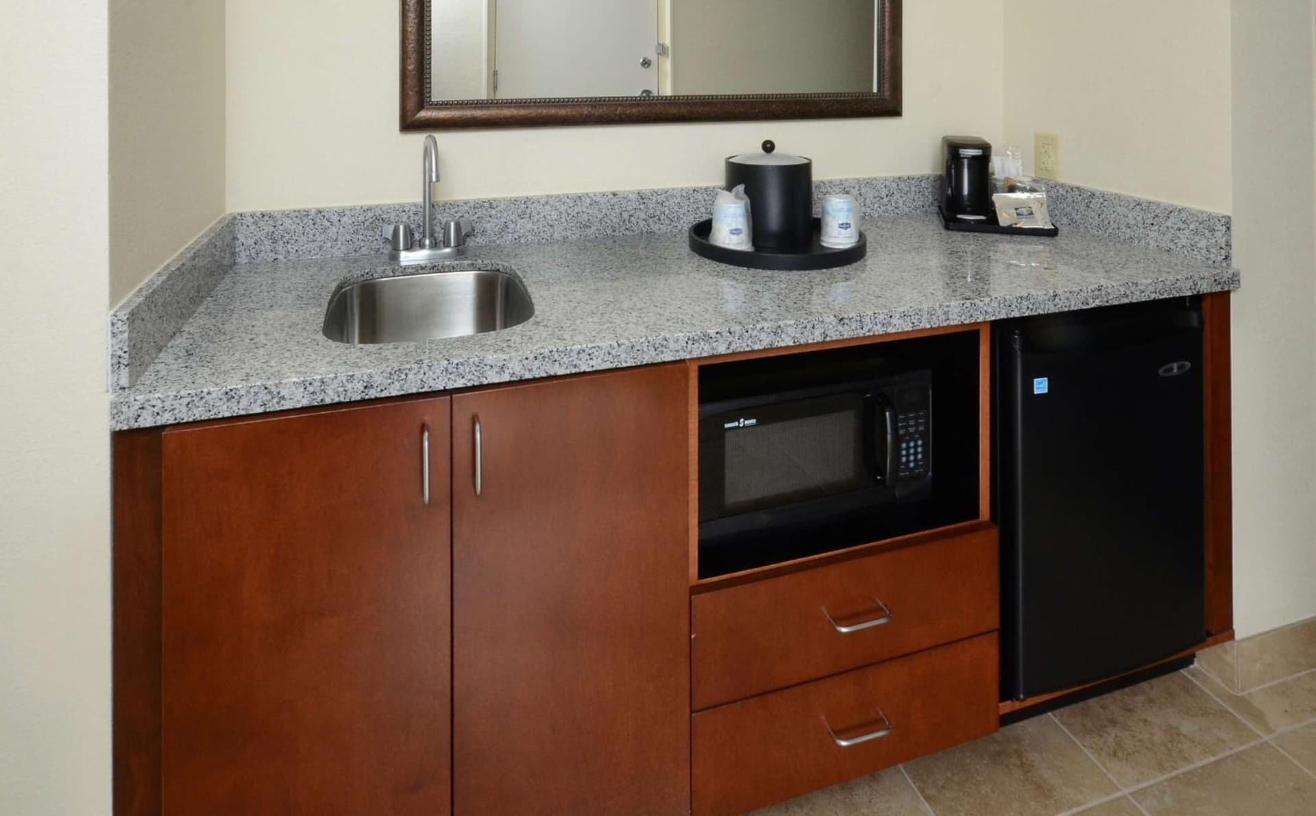 Hampton Inn and Suites Lynchburg gallery photo in Lynchburg, VA — image 23
