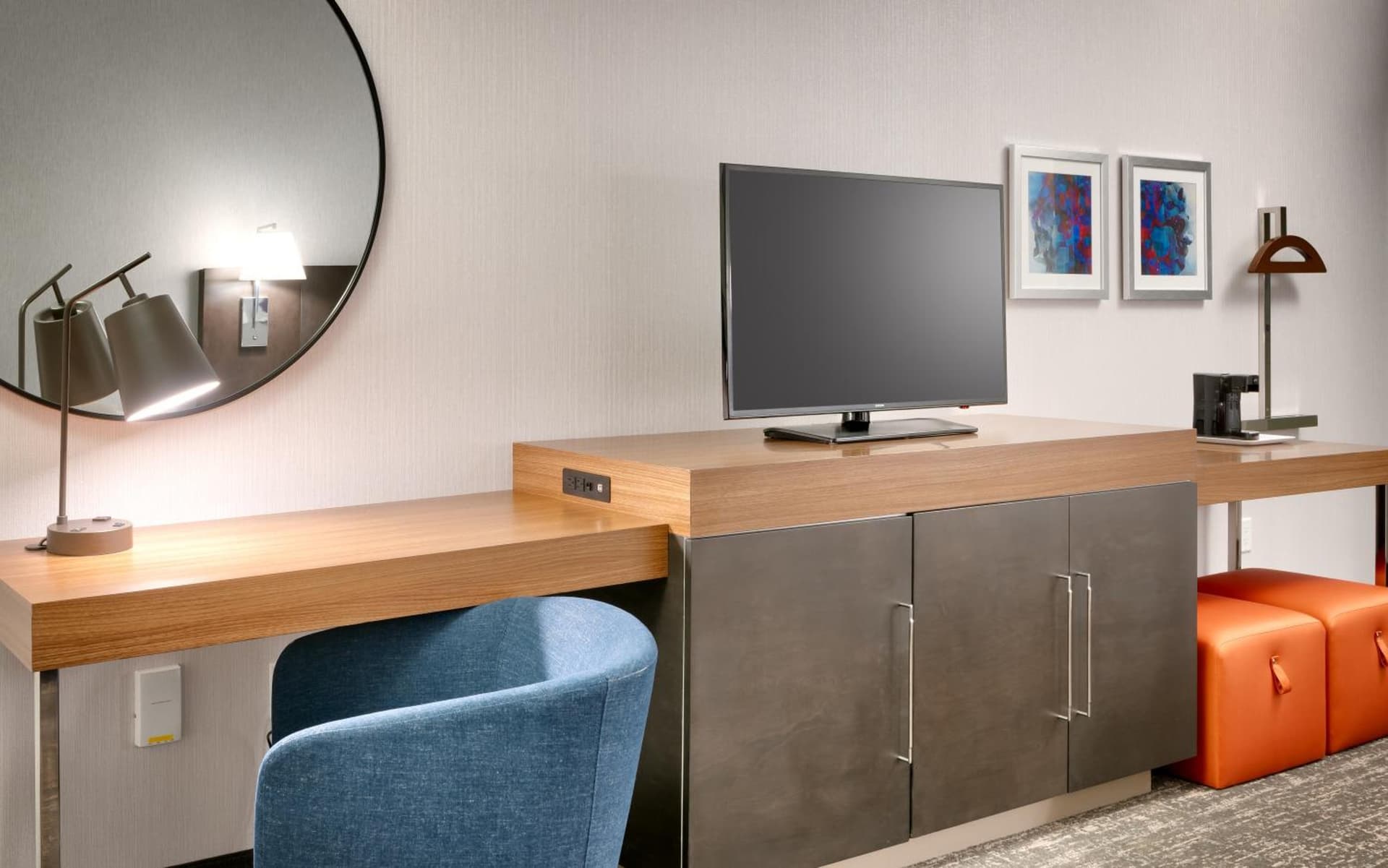 Hampton Inn & Suites Anaheim Resort Convention Center gallery photo in Anaheim, CA — image 33