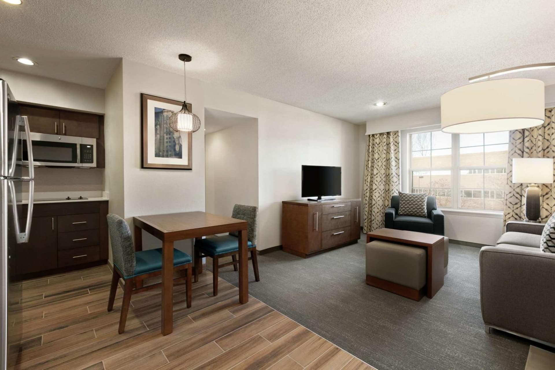 Homewood Suites by Hilton Kansas City Airport gallery photo in Kansas City, KS — image 22