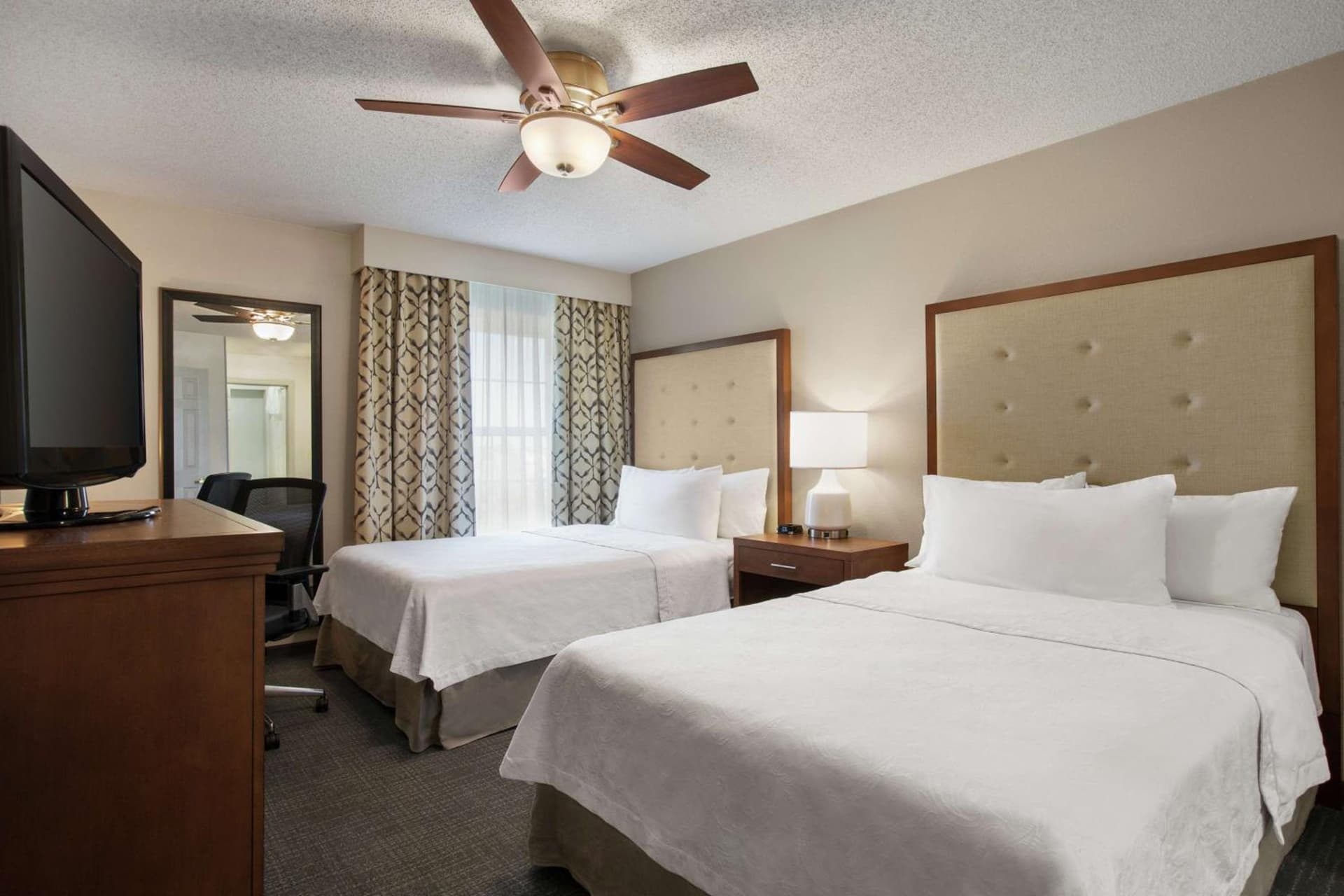 Homewood Suites by Hilton Kansas City Airport gallery photo in Kansas City, KS — image 26