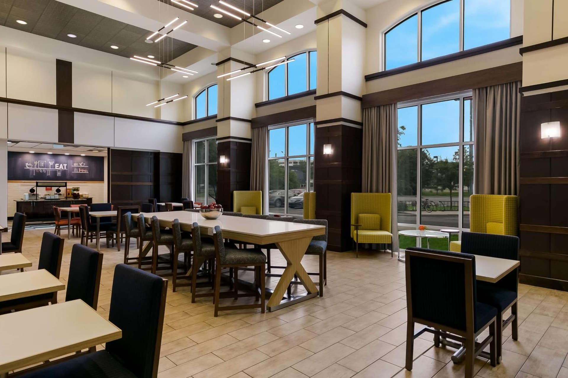 Hampton Inn & Suites Wilmington Christiana gallery photo in Newark, DE — image 37
