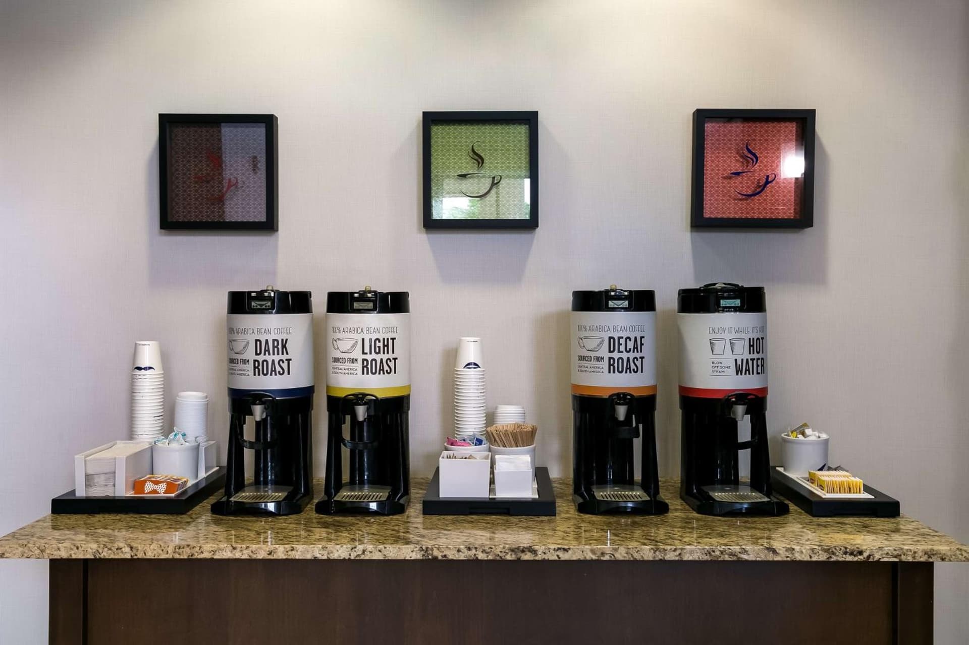 Hampton Inn & Suites Wilmington Christiana gallery photo in Newark, DE — image 18
